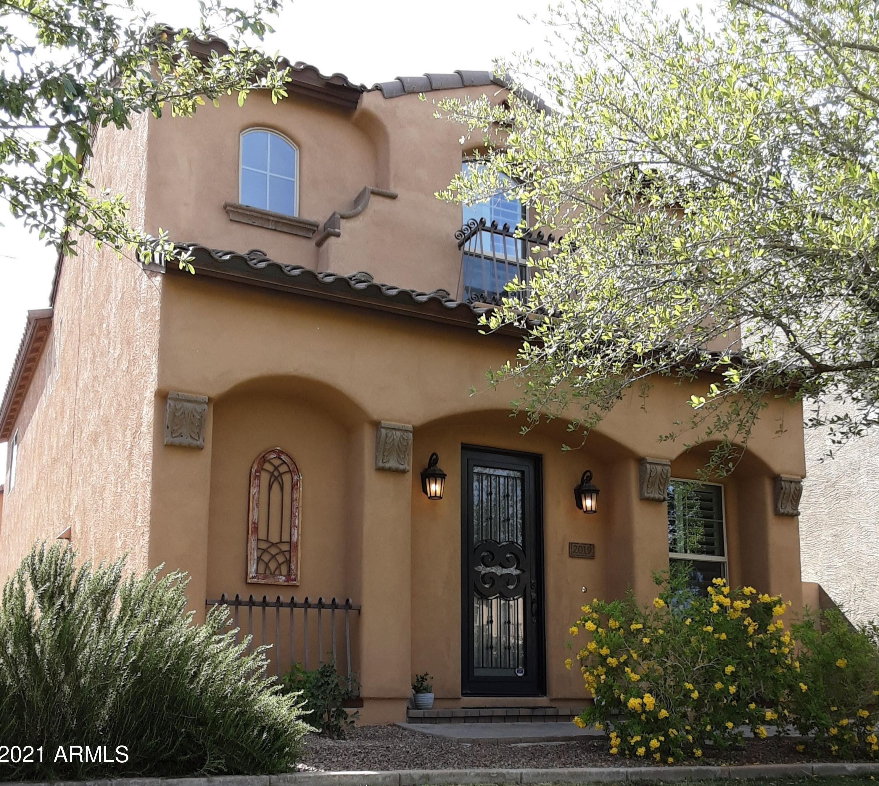 2019 Heartwood Ln, Phoenix, AZ 85022-2984