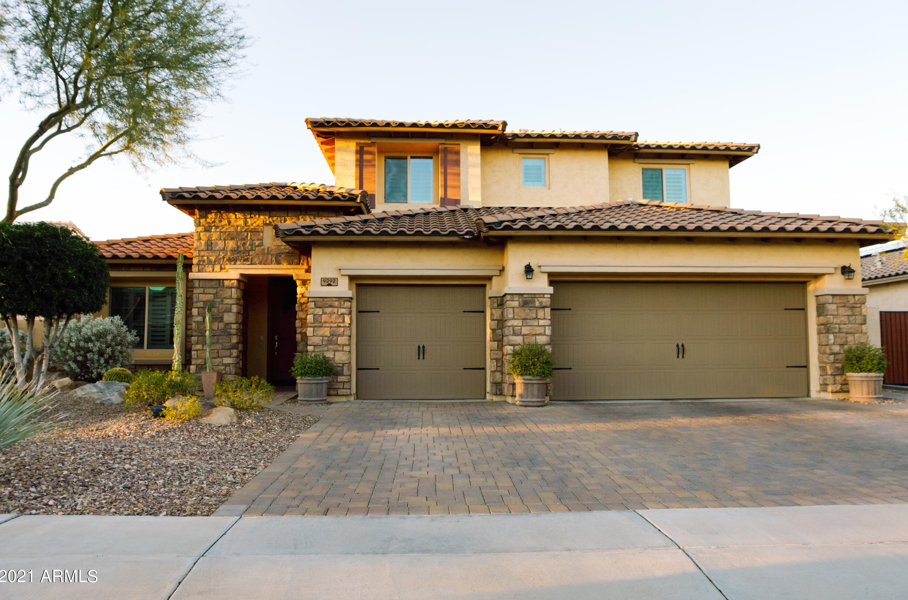 9292 Buckhorn Trl, Peoria, AZ 85383-5147