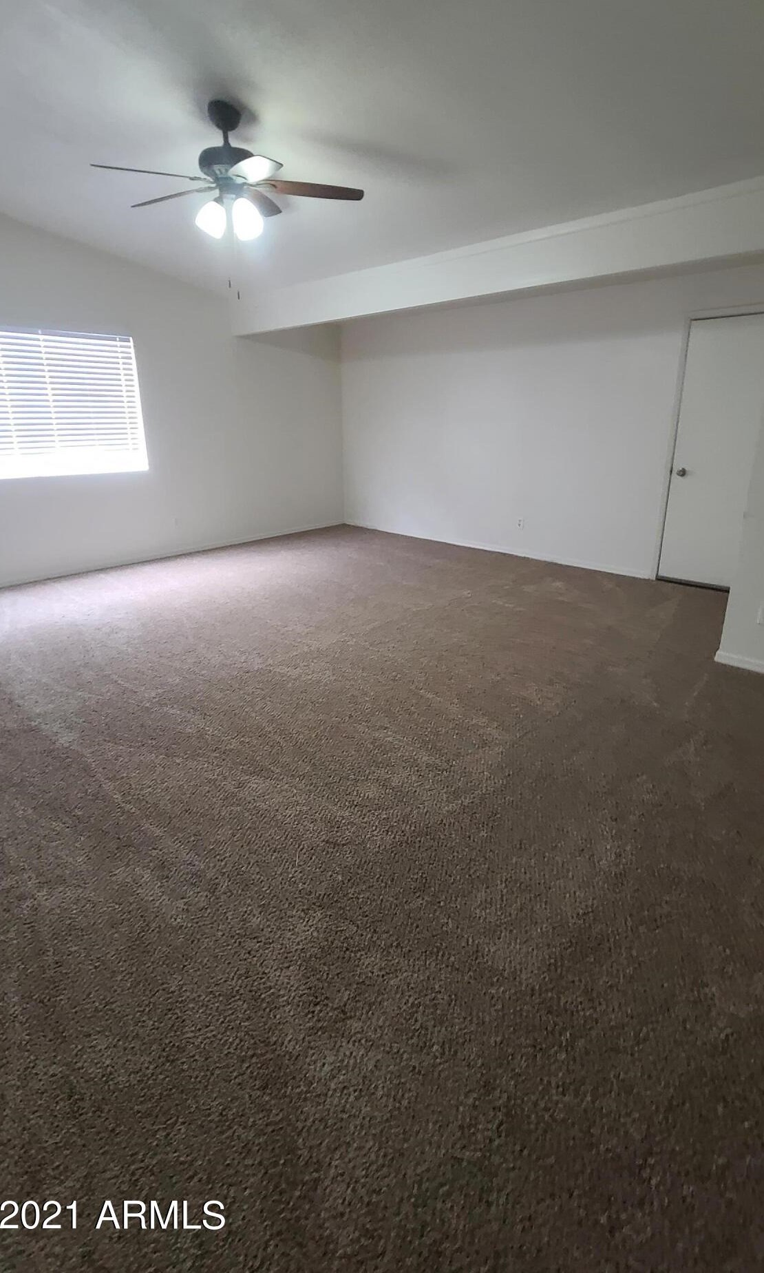 310 Sequoia Dr, Phoenix AZ 85050-3955 exterior