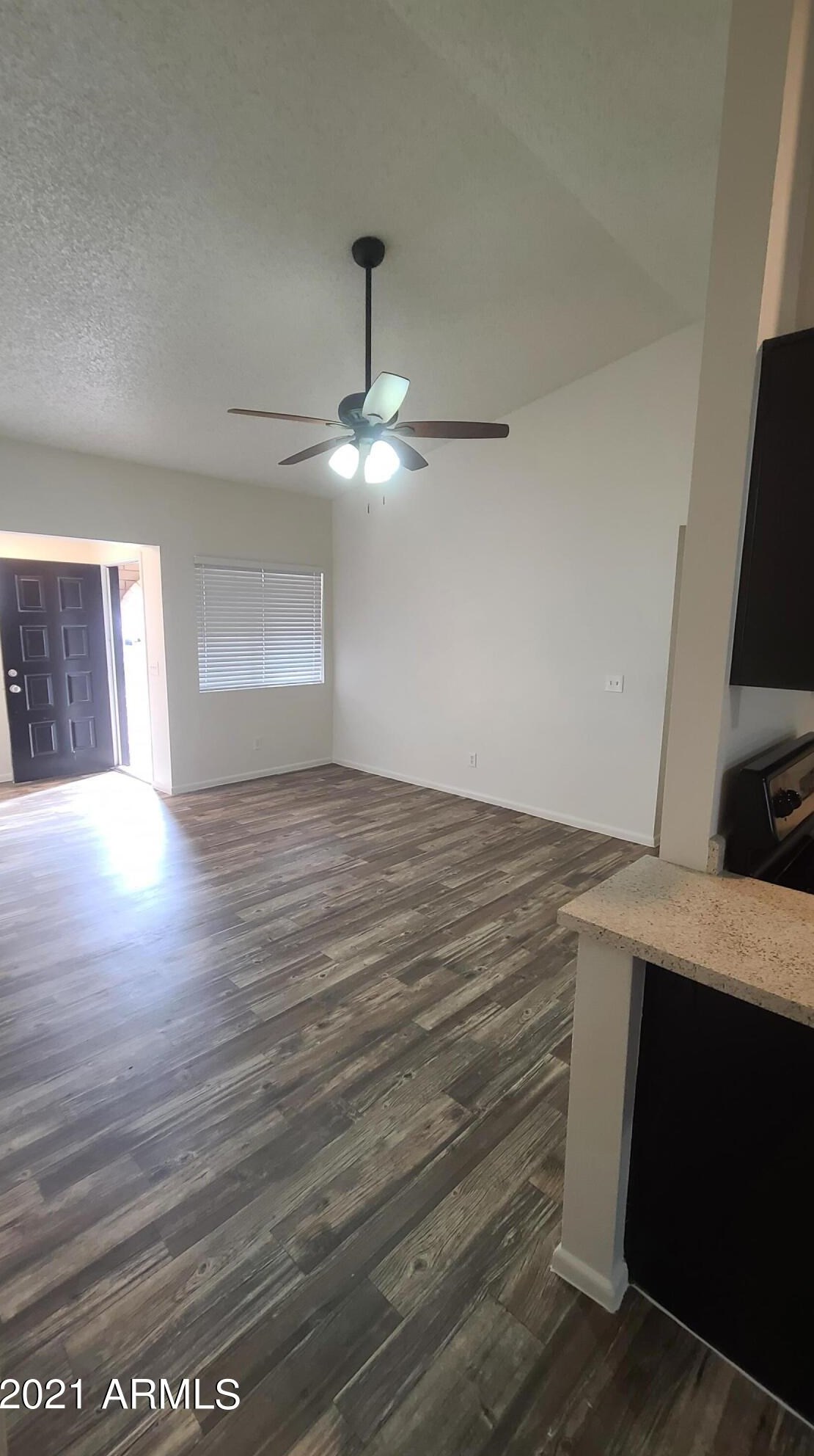 310 Sequoia Dr, Phoenix AZ 85050-3955 exterior