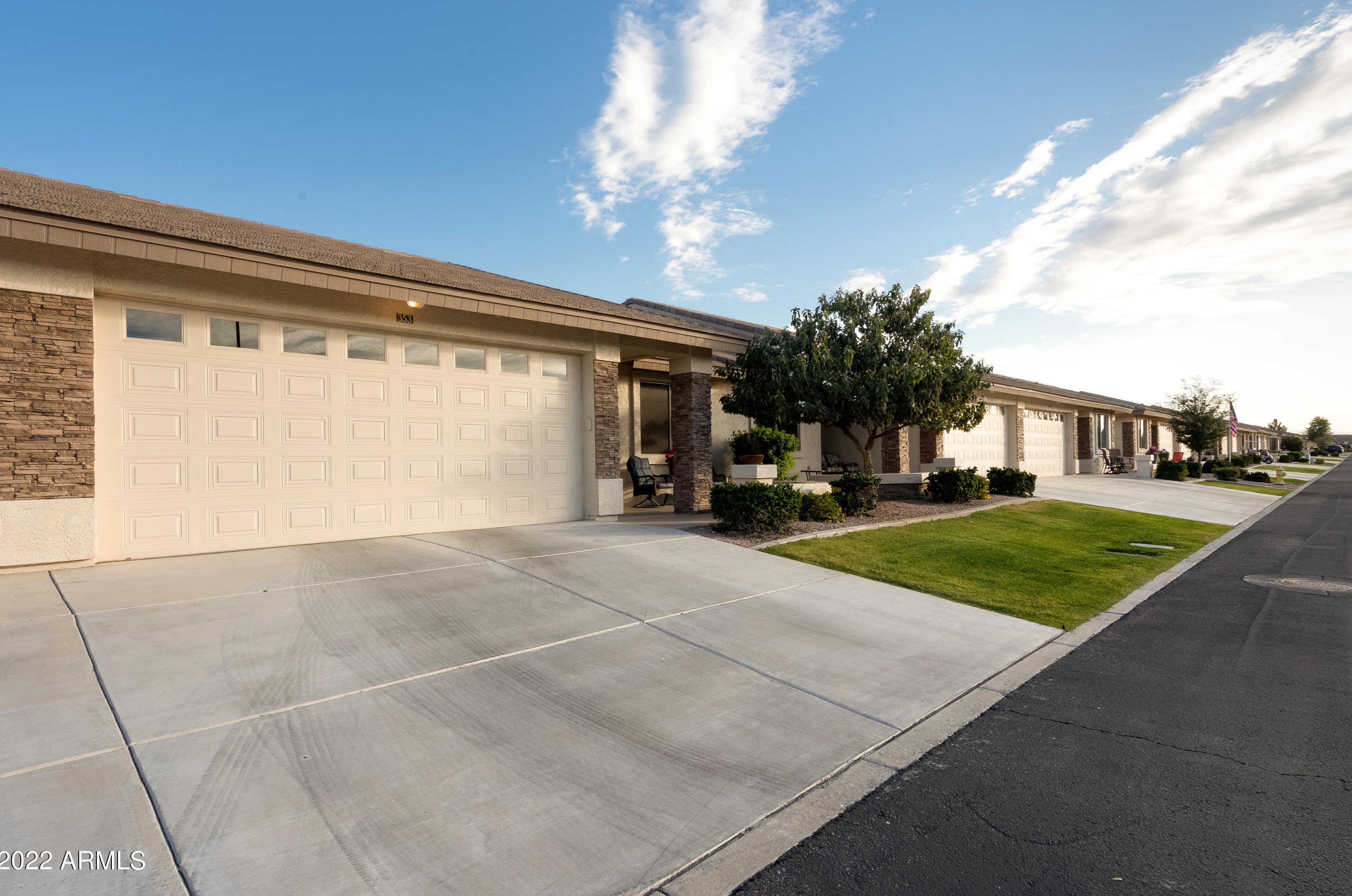 2662 Springwood Blvd, Mesa, AZ 85209-2985