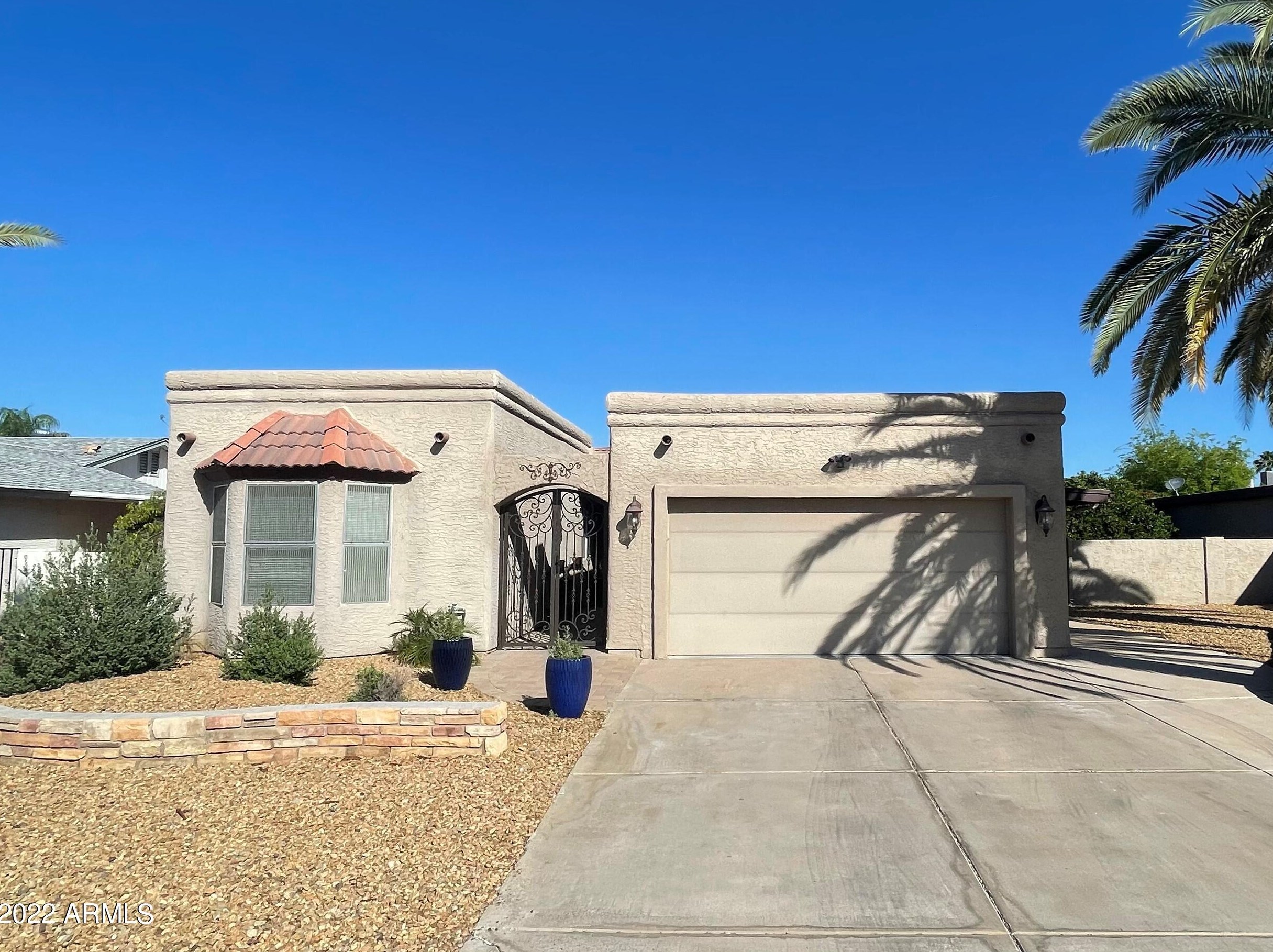 25836 Dartford Dr, Chandler AZ  85248-6717 exterior