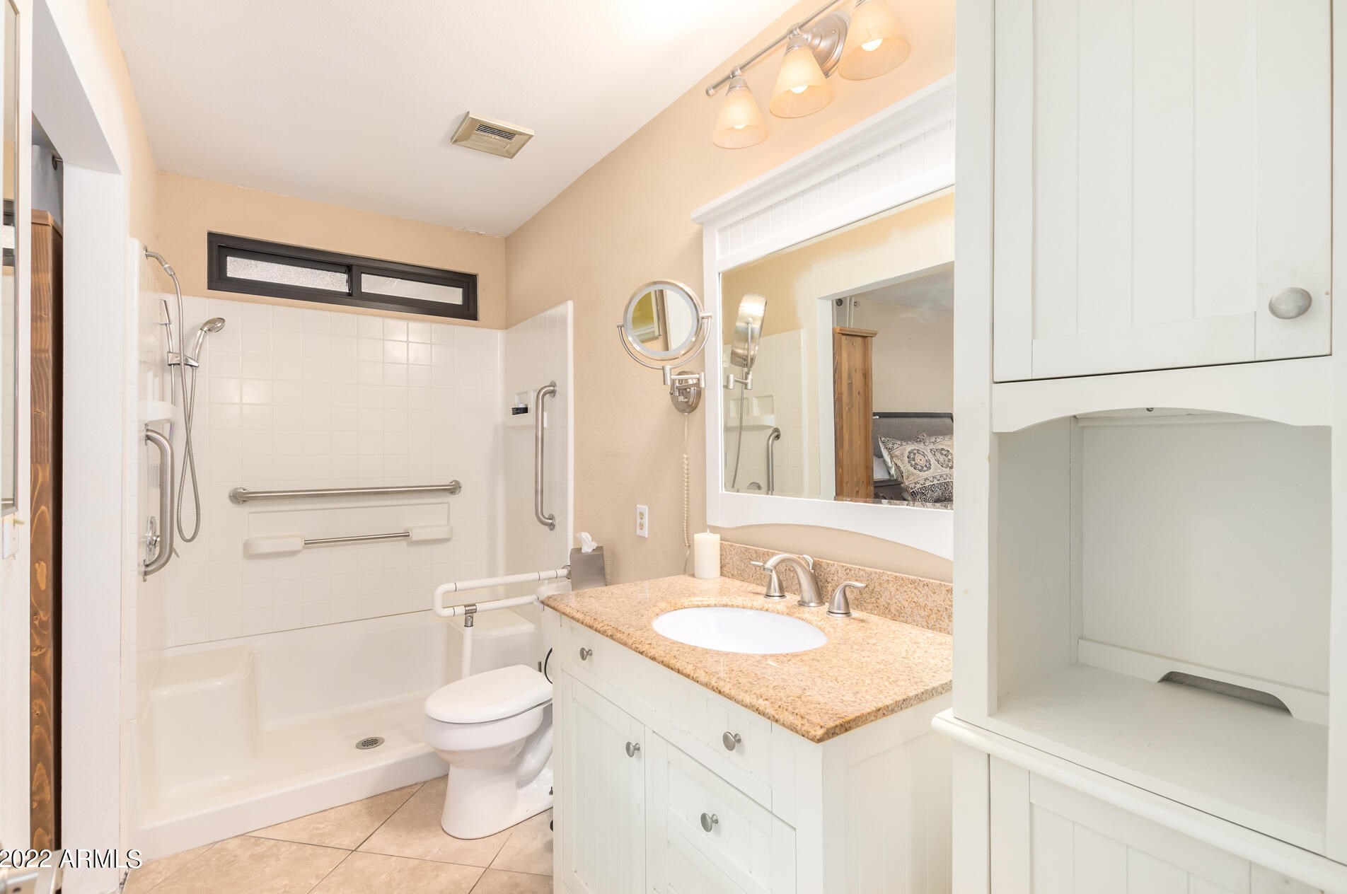 5017 Mesquite Wood Ct, Phoenix AZ 85044-1721 exterior