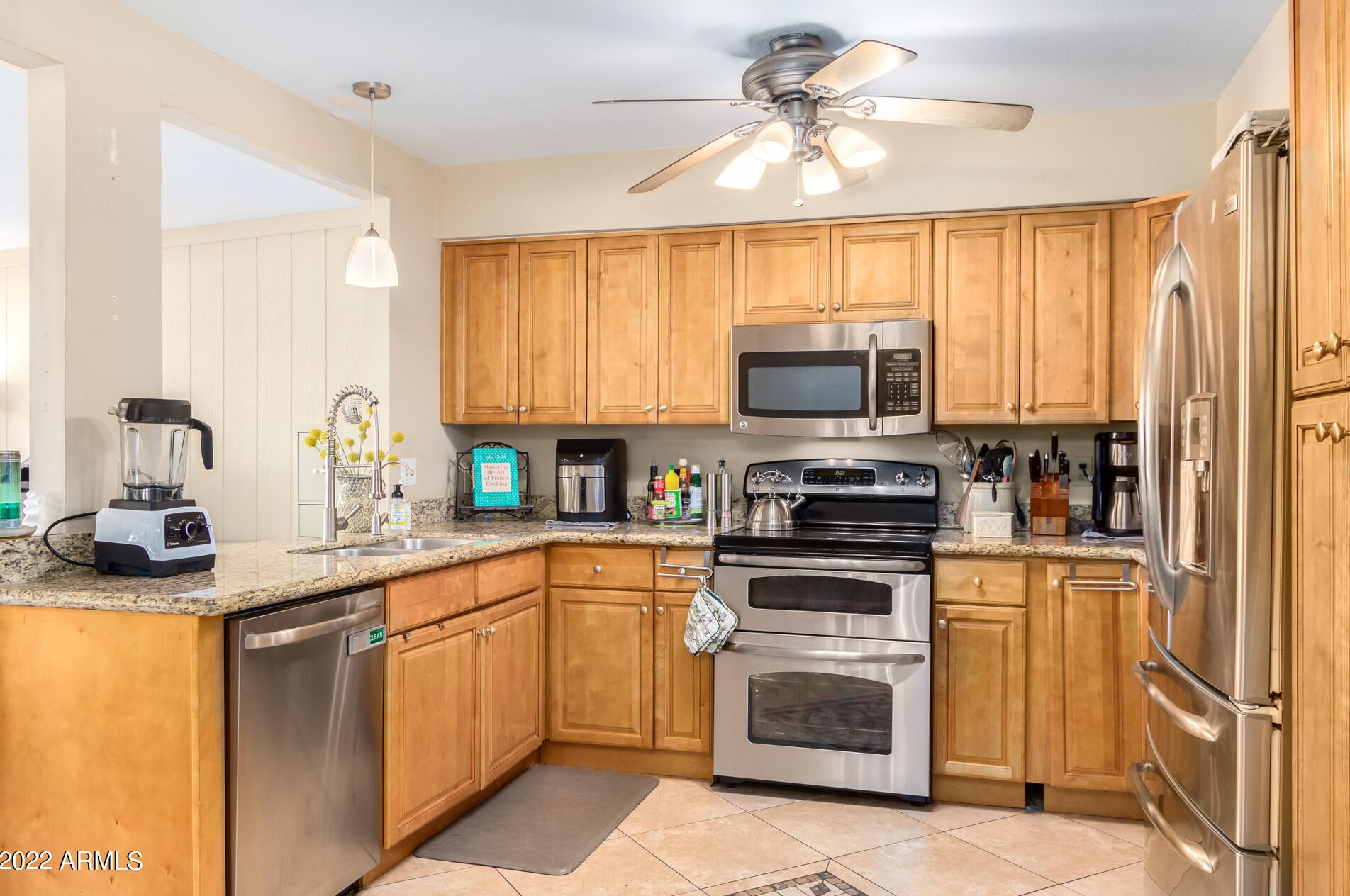 5017 Mesquite Wood Ct, Phoenix AZ 85044-1721 exterior