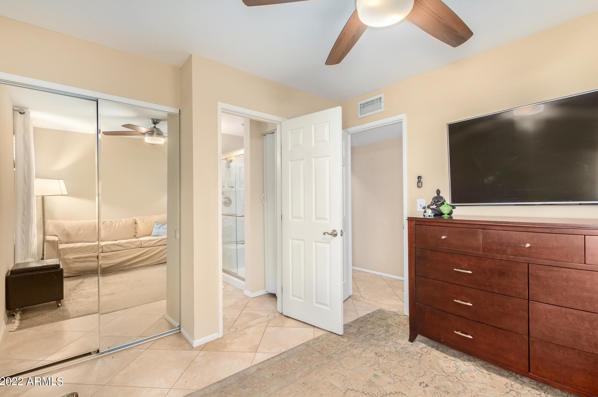 5017 Mesquite Wood Ct, Phoenix AZ 85044-1721 exterior