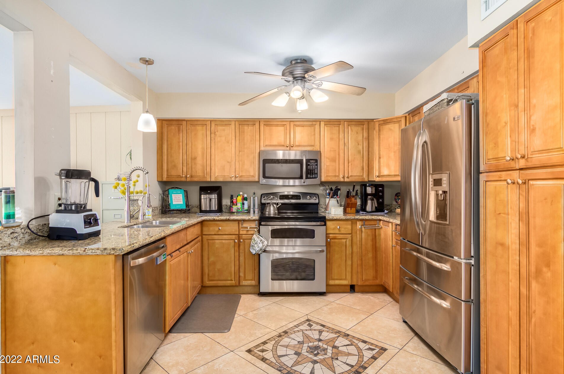 5017 Mesquite Wood Ct, Phoenix AZ 85044-1721 exterior