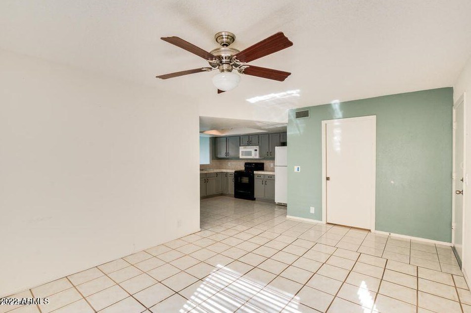 1644 Villa Maria Dr, Phoenix AZ  85022-1334 exterior