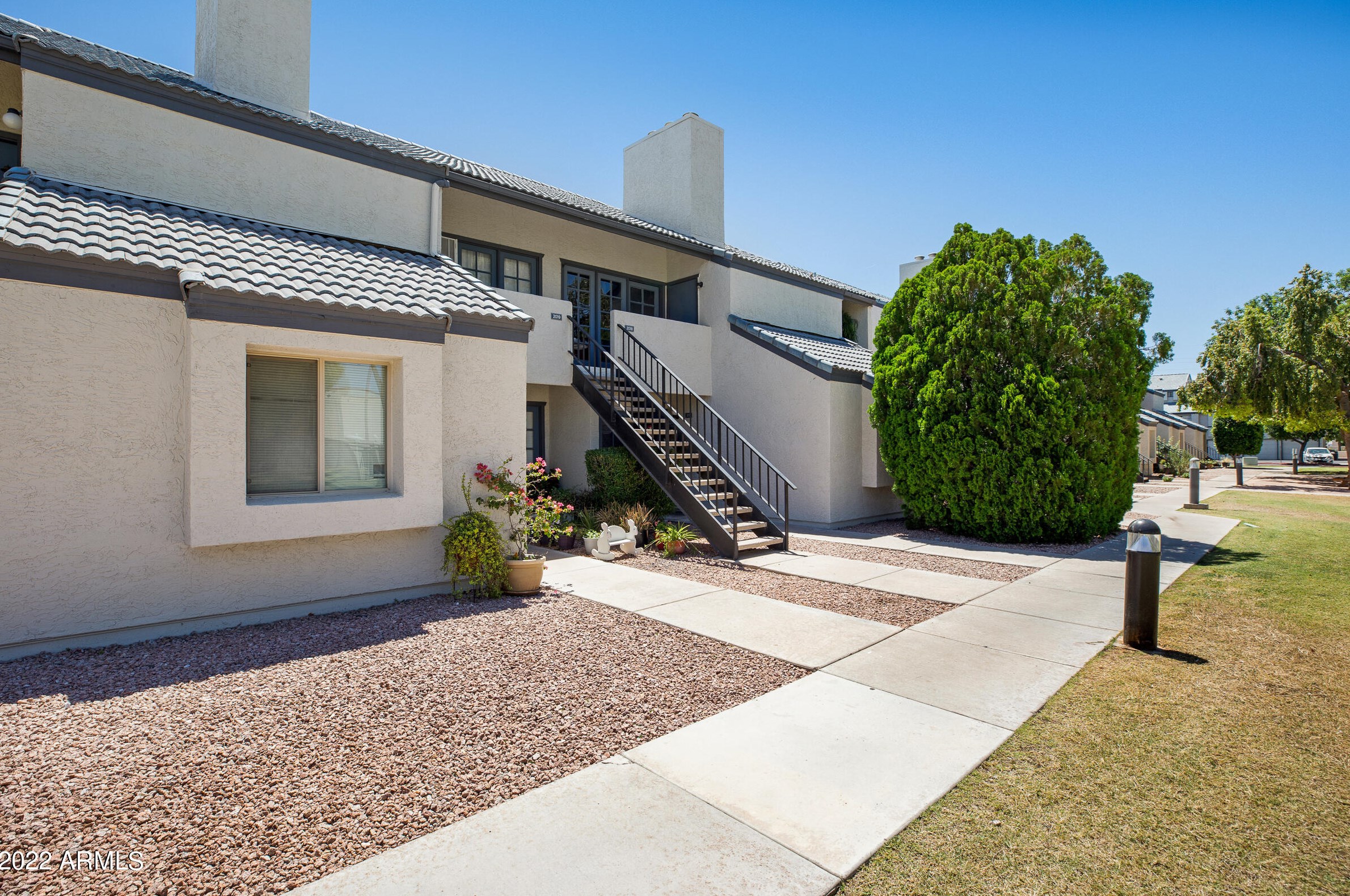 3716 University Dr, Mesa, AZ 85205-6908