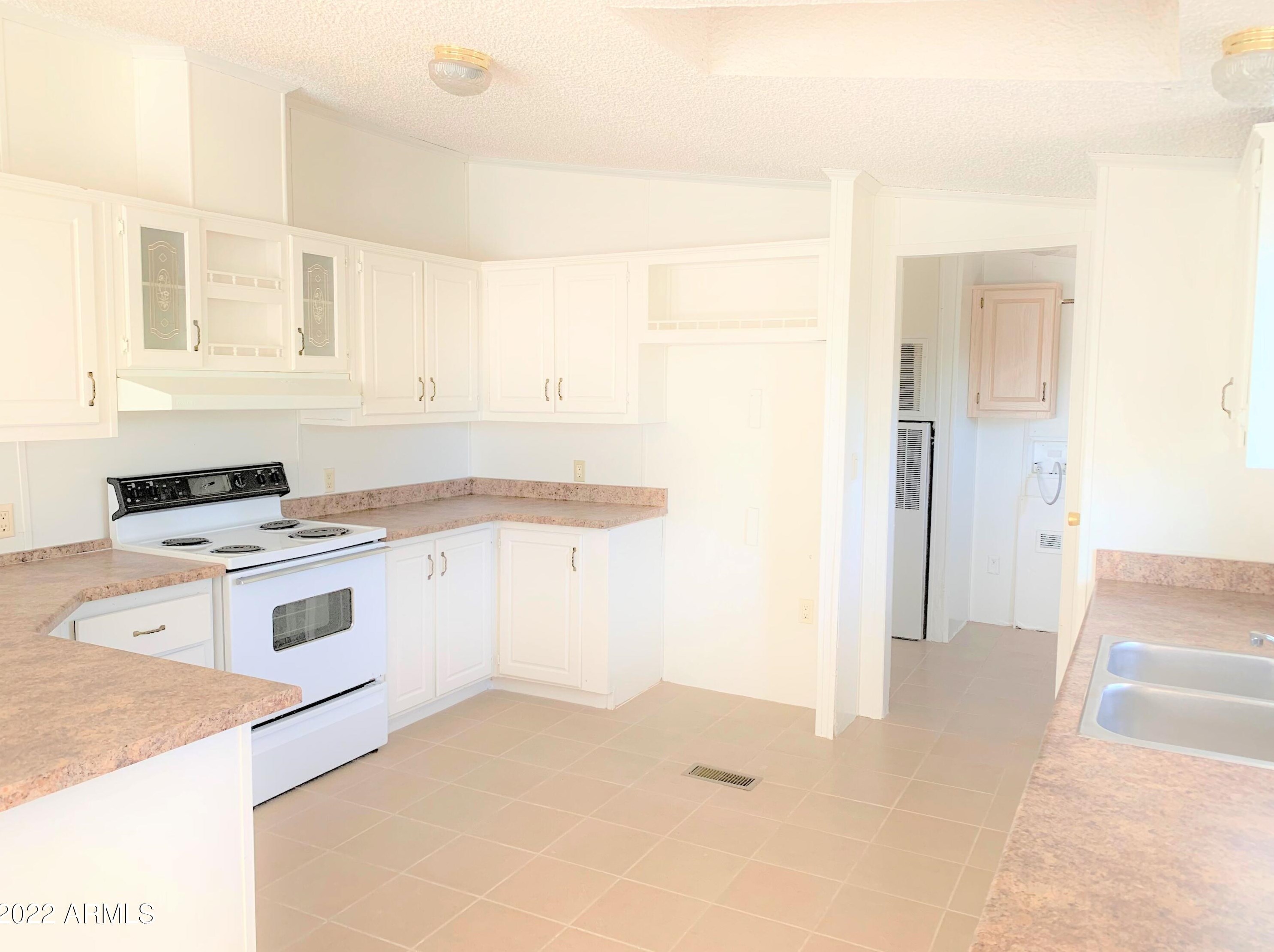 1225 N San Marcos Dr, Apache Junction, AZ 85120