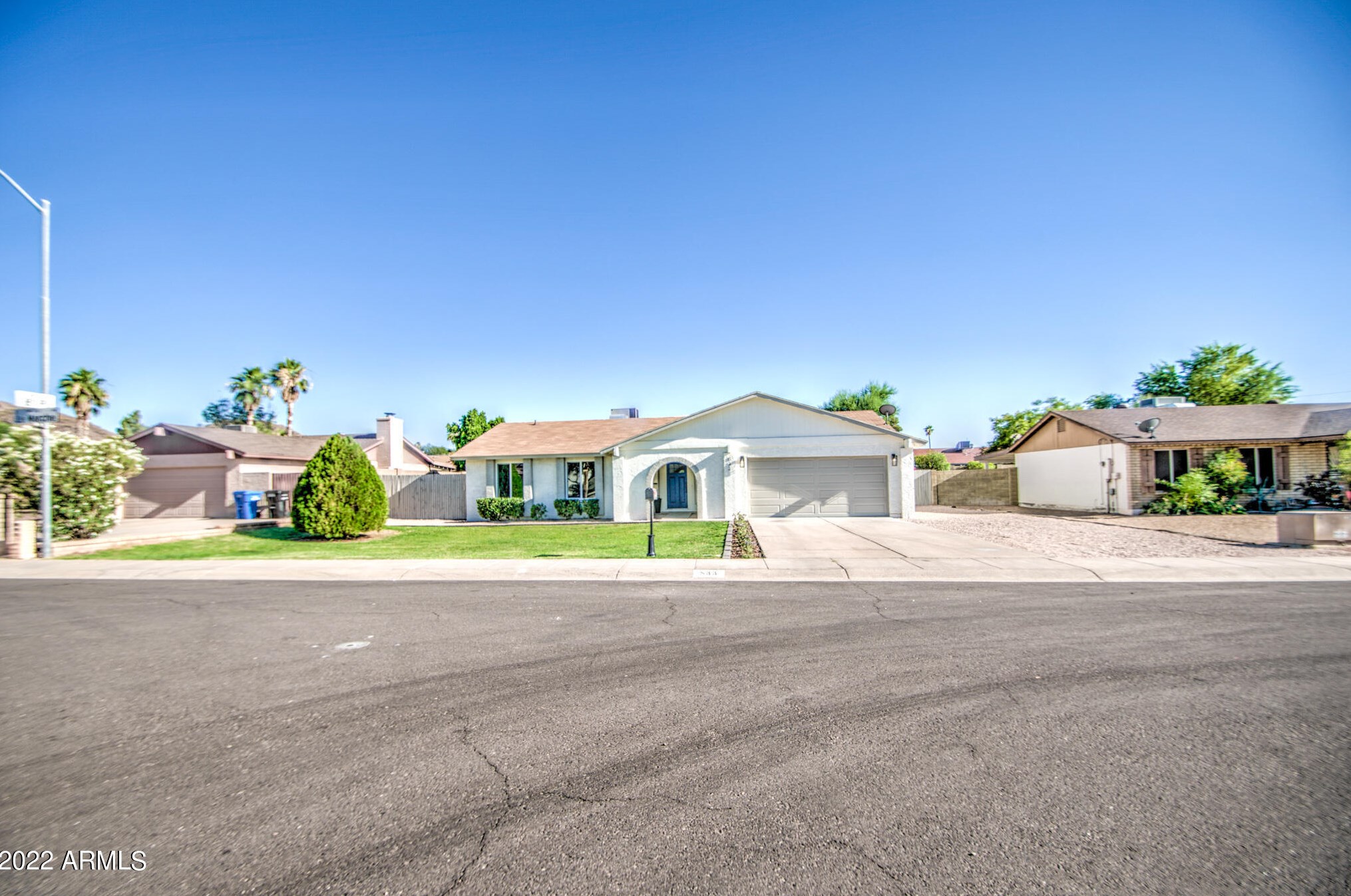 833 Le Marche Ave, Phoenix, AZ 85022-3108