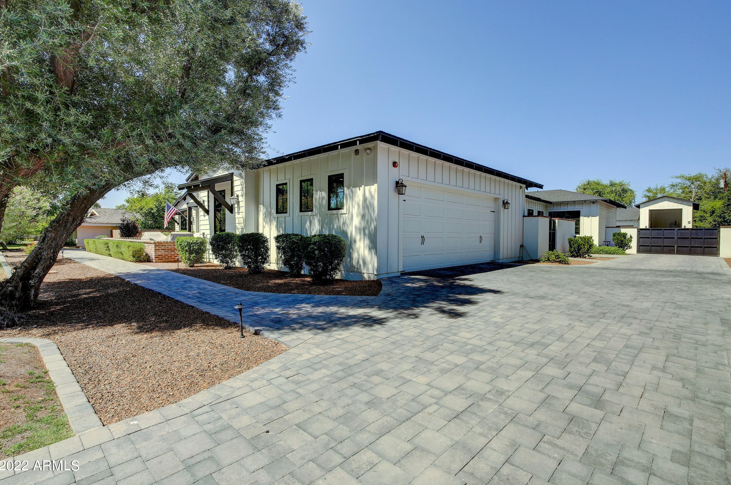 7050 Wilder Rd, Phoenix AZ  85021-8757 exterior