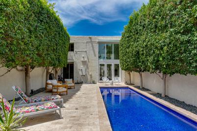 4658 N 40th Street - Photo 1