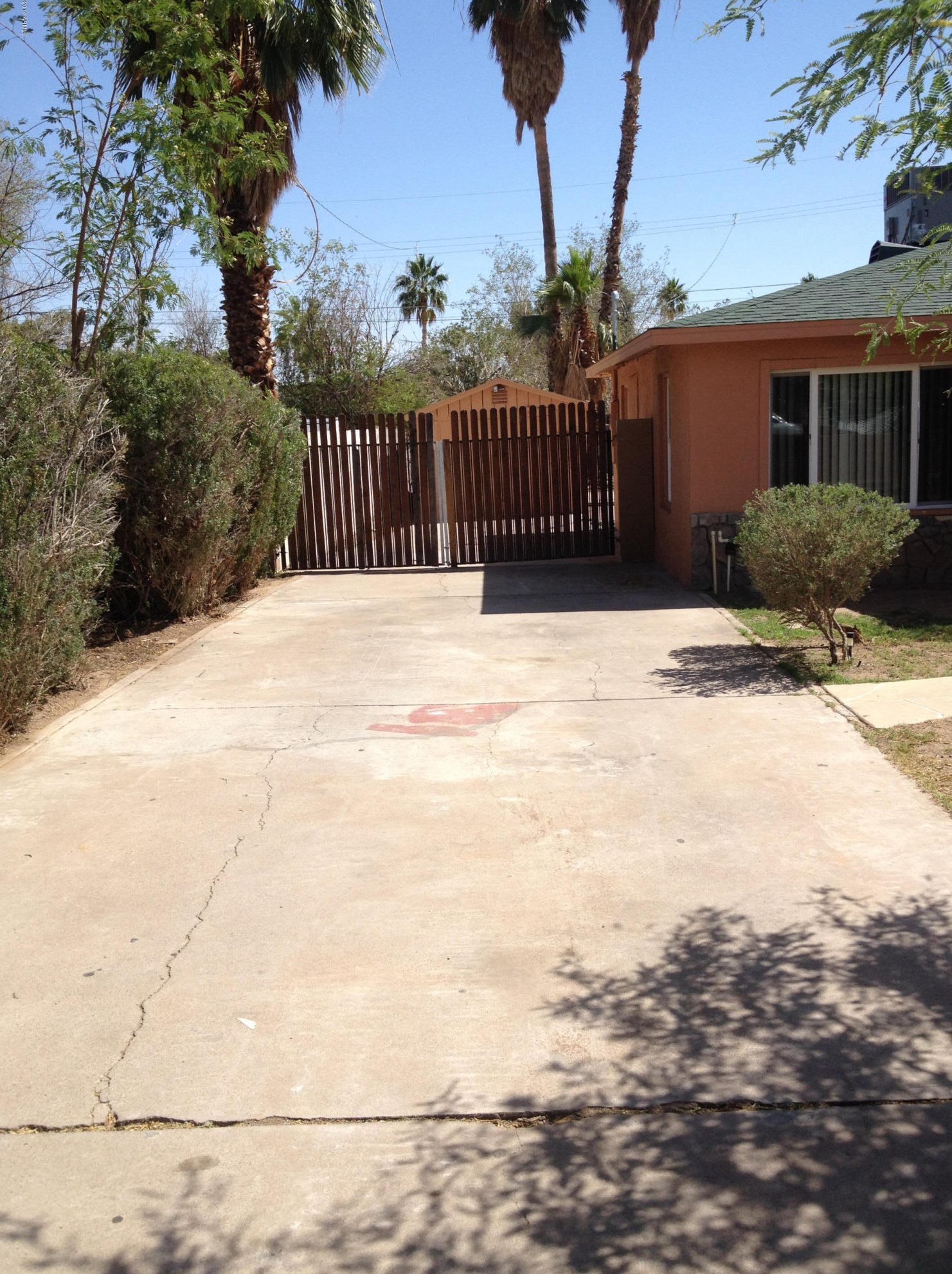 1125 Mission Ln, Phoenix, AZ 85021-3144