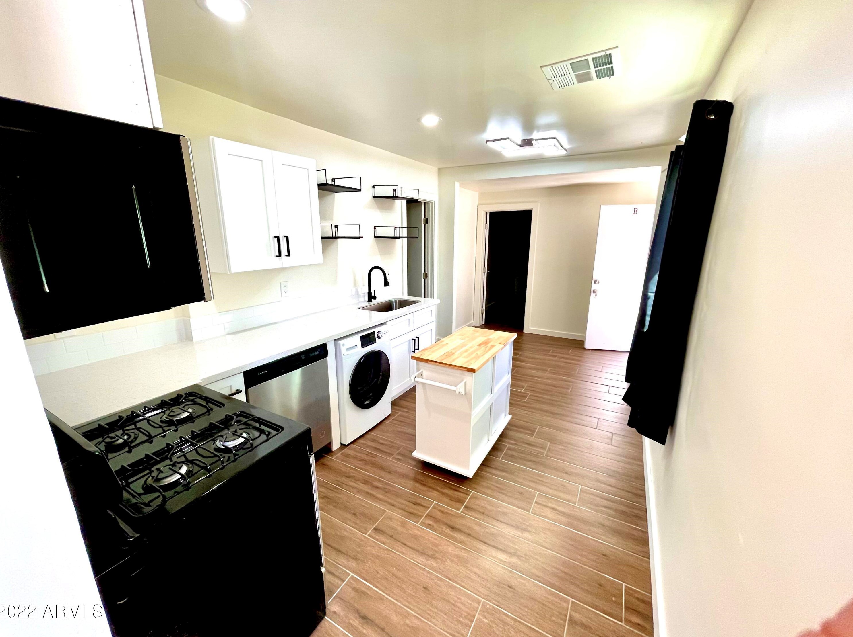 1606 Taylor St, Phoenix AZ  85007-2412 exterior