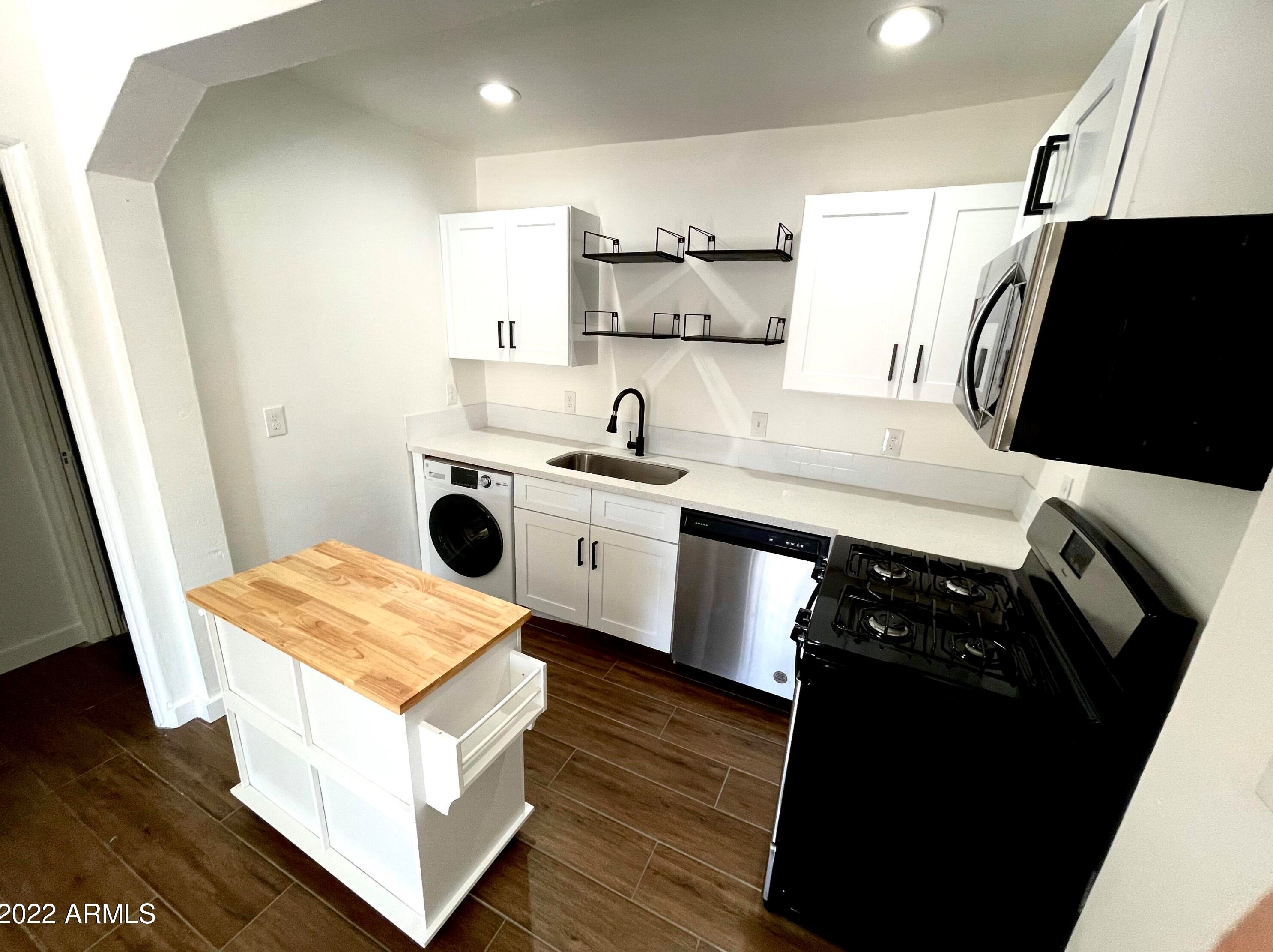 1606 Taylor St, Phoenix AZ  85007-2412 exterior