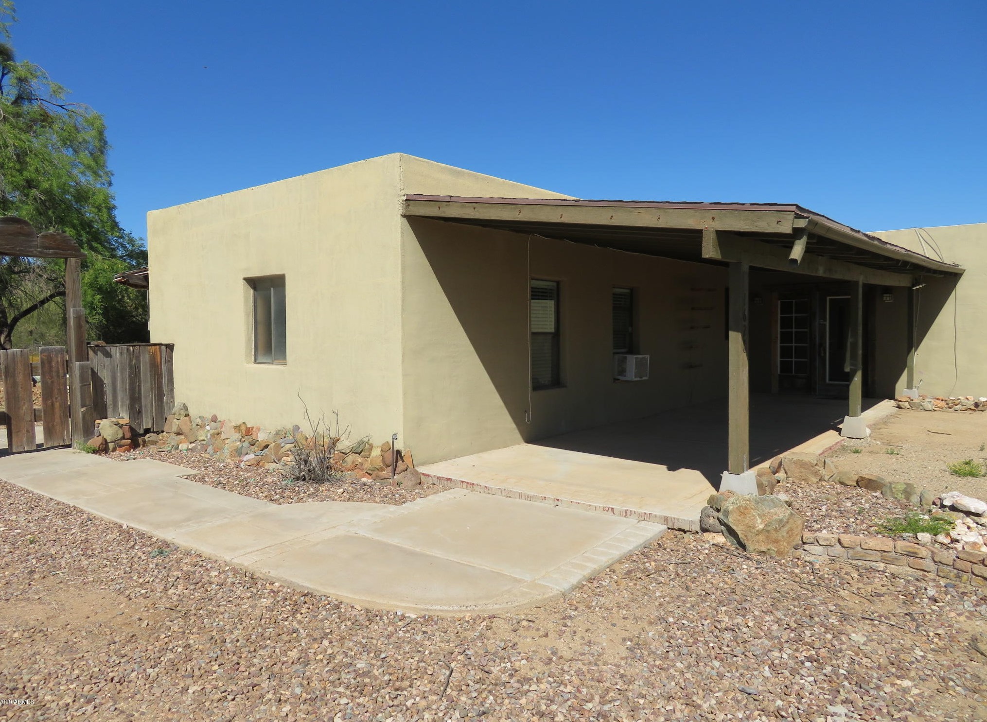 1628 Tamar Rd, Phoenix AZ  85086-9205 exterior