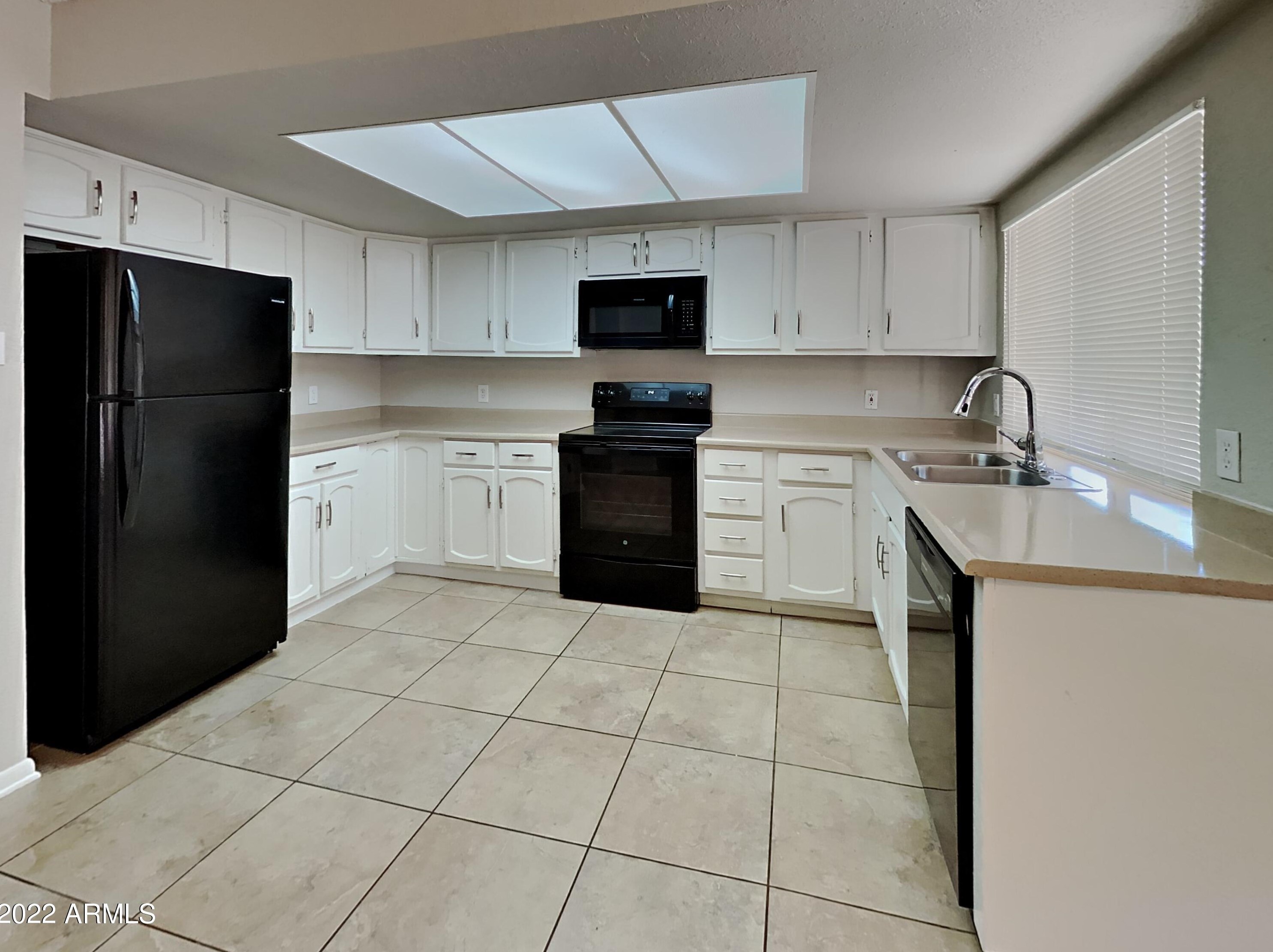 4633 W Bluefield Ave, Glendale, AZ 85308