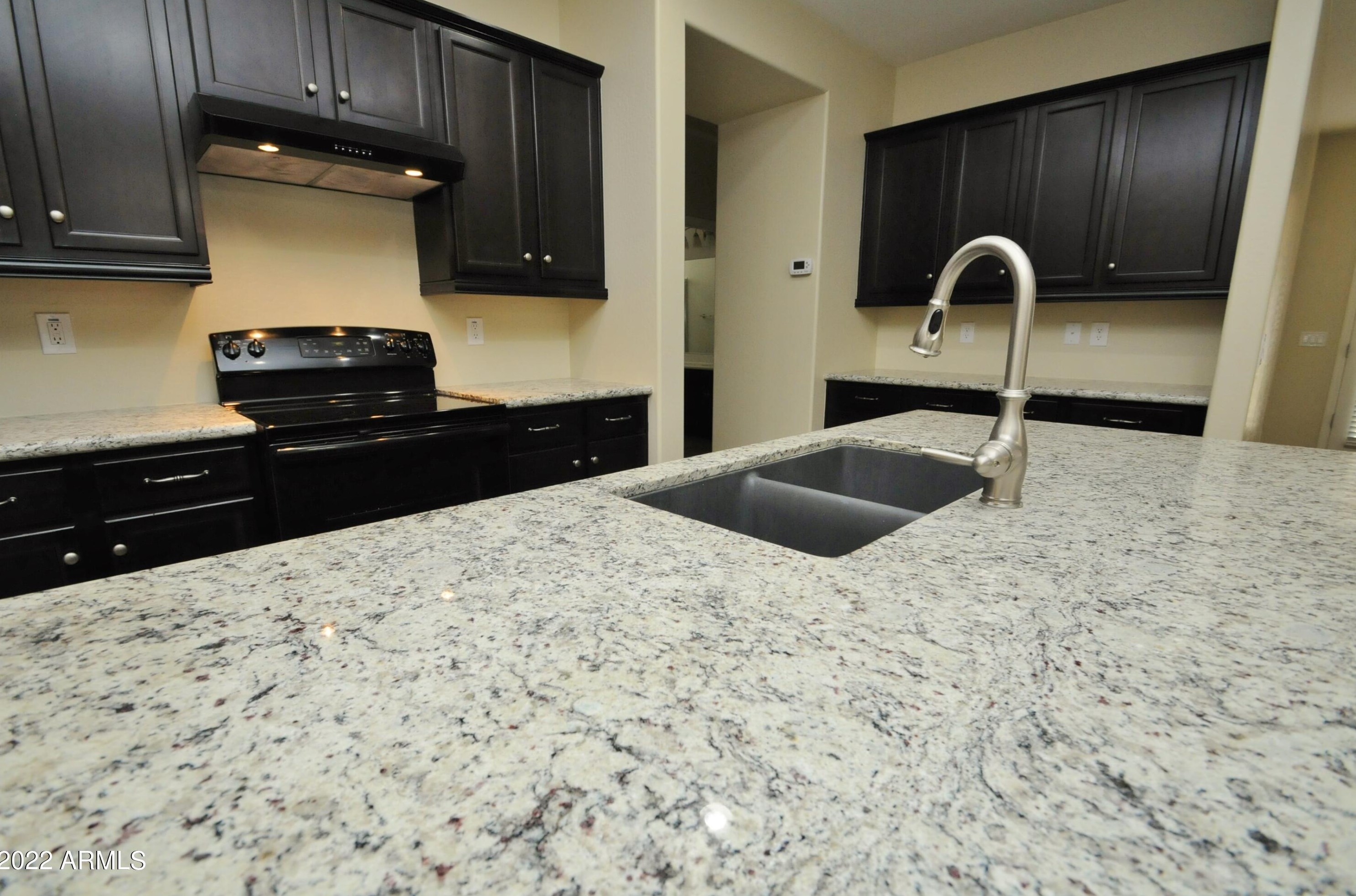 4051 185th Ln, Goodyear, AZ 85338-7834