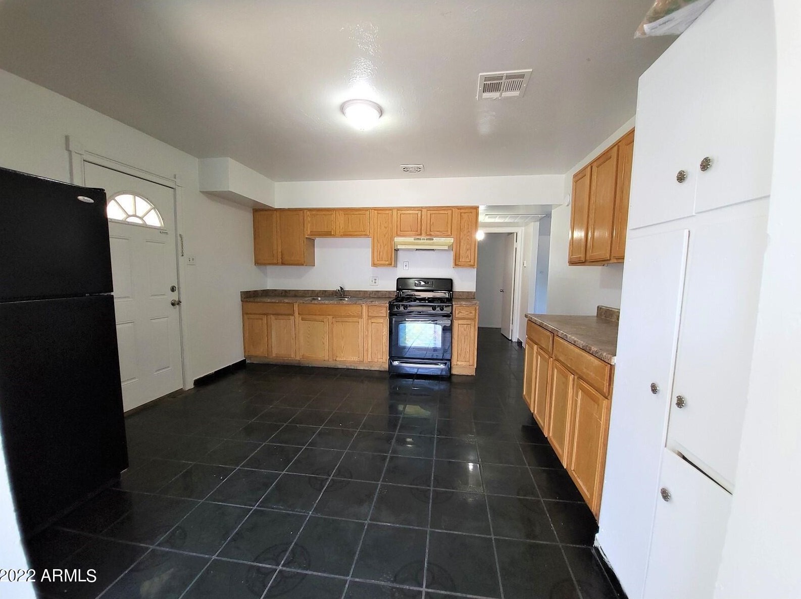 7601 W Mitchell Dr, Phoenix, AZ 85033