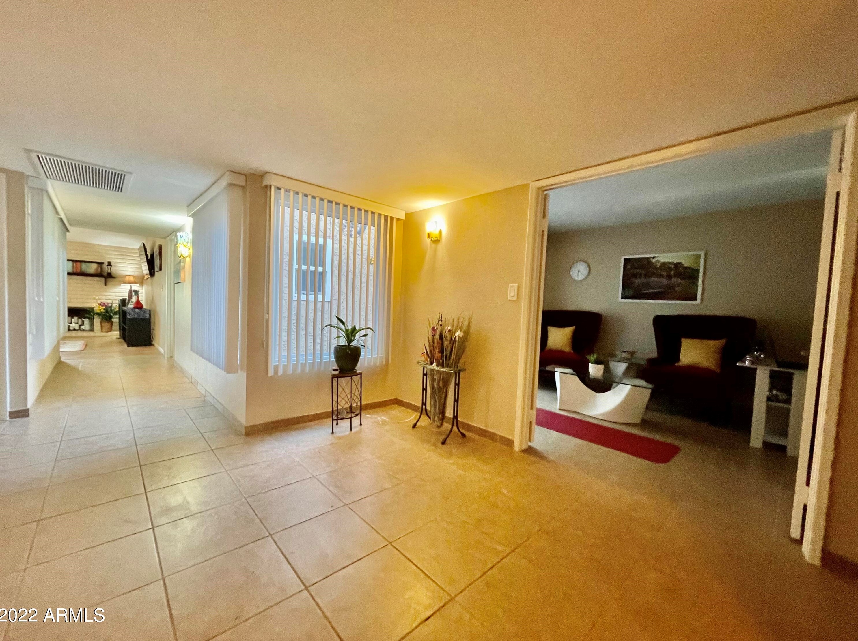 11832 S Tonopah Dr, Phoenix, AZ 85044