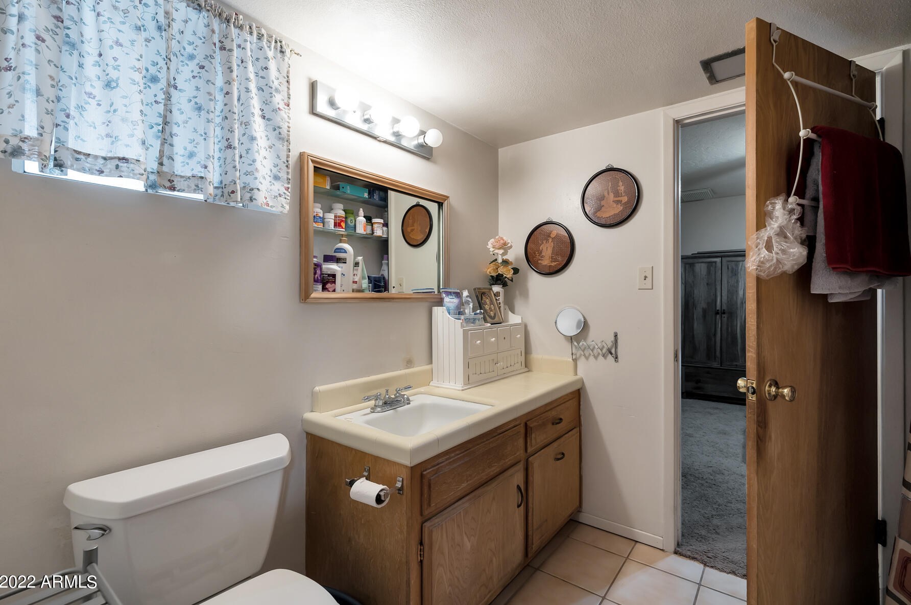 2414 Muriel Dr, Phoenix AZ 85053-6615 exterior