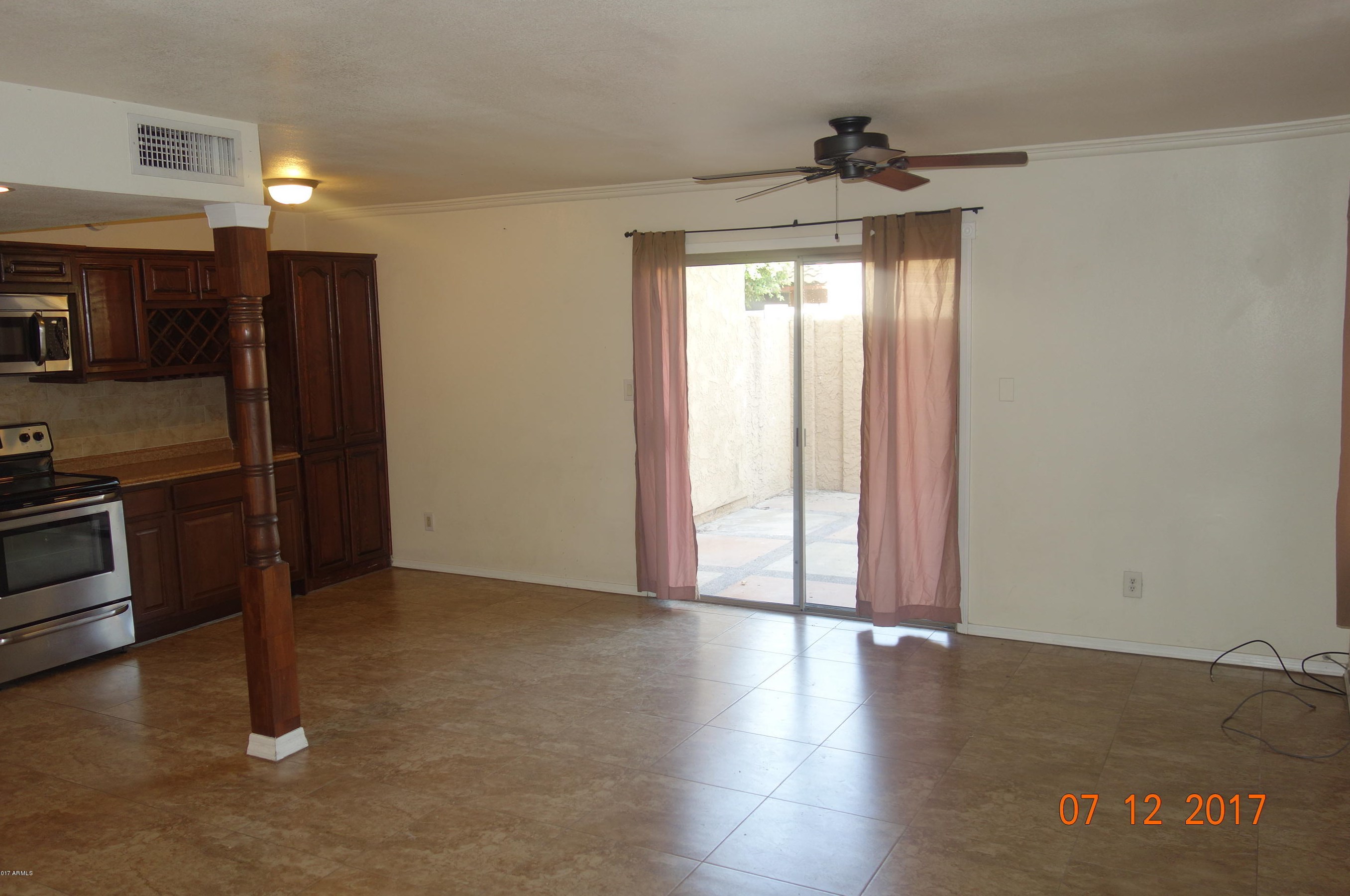 948 S Alma School Rd #102, Mesa, AZ 85210