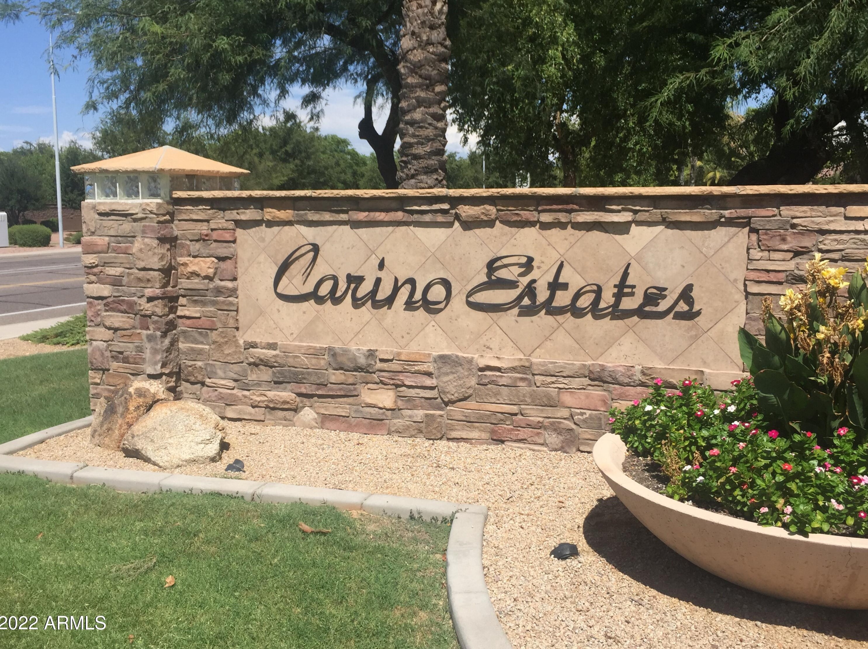 674 W Bluejay Dr, Chandler, AZ 85286