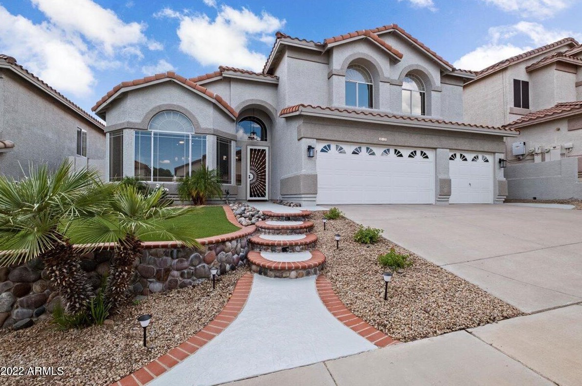 815 Mountain Vista Dr, Phoenix, AZ 85048-1922