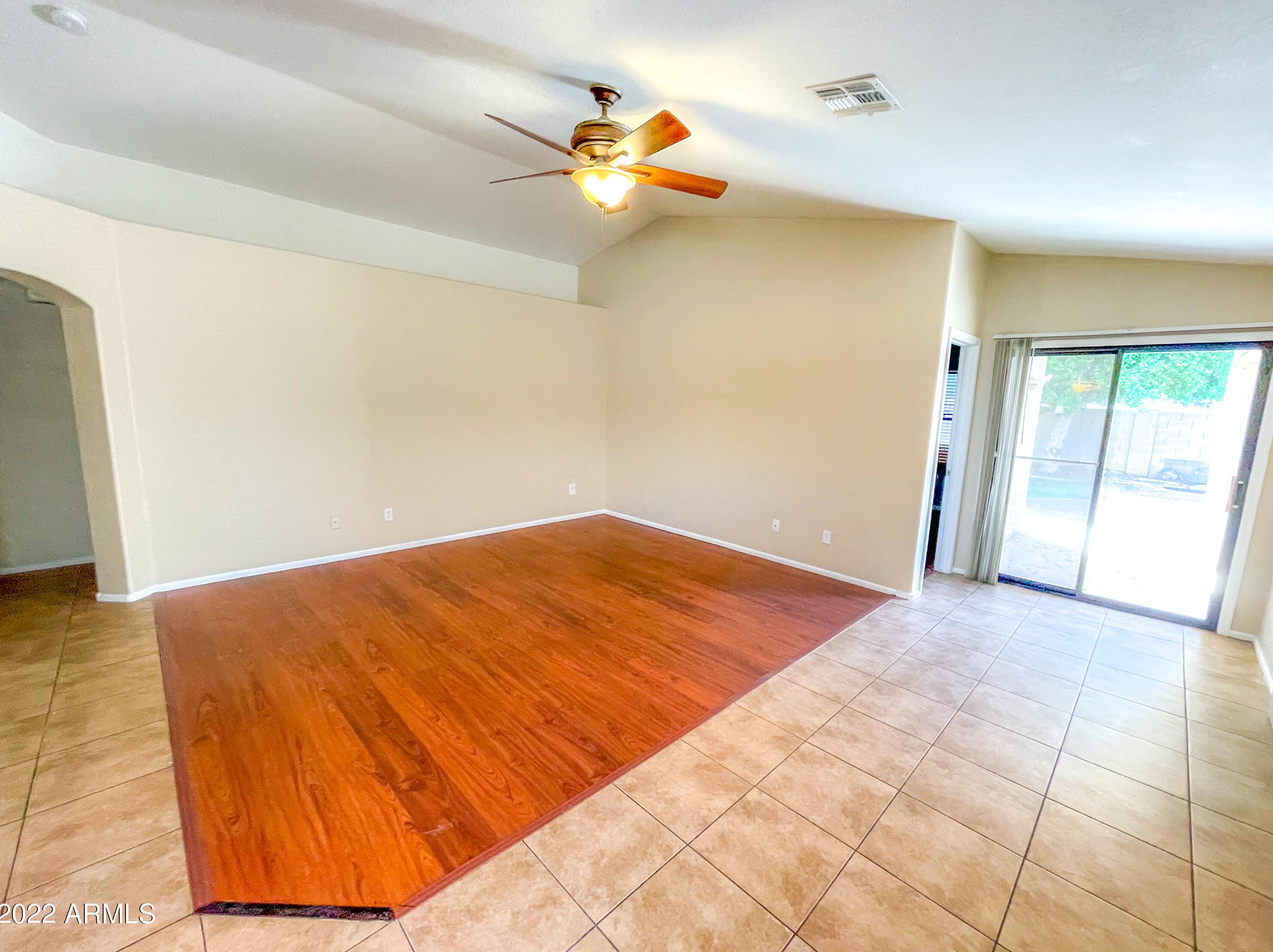 3229 E Tonopah Dr, Phoenix, AZ 85050
