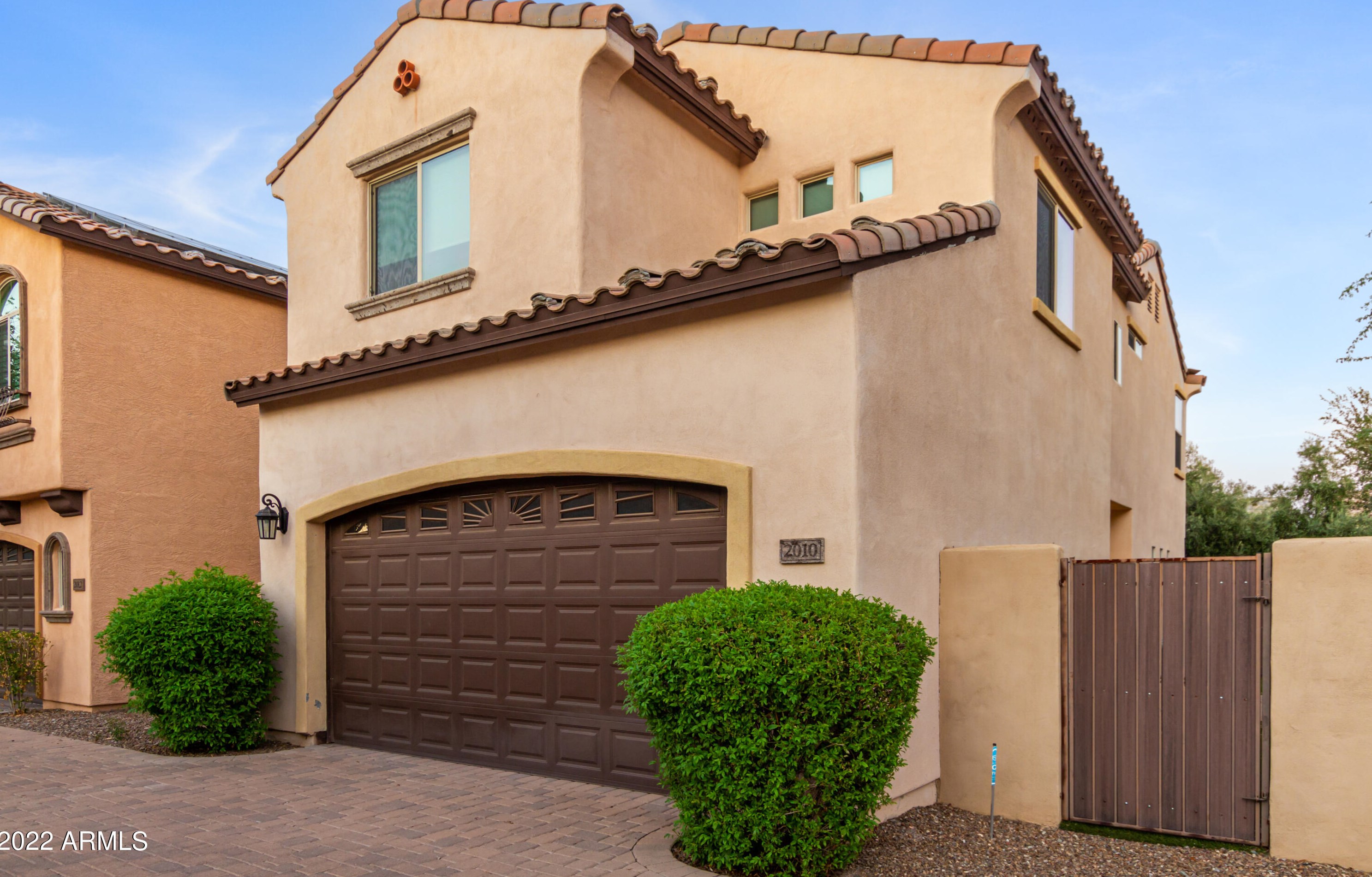 2010 Heartwood Ln, Phoenix, AZ 85022-2983