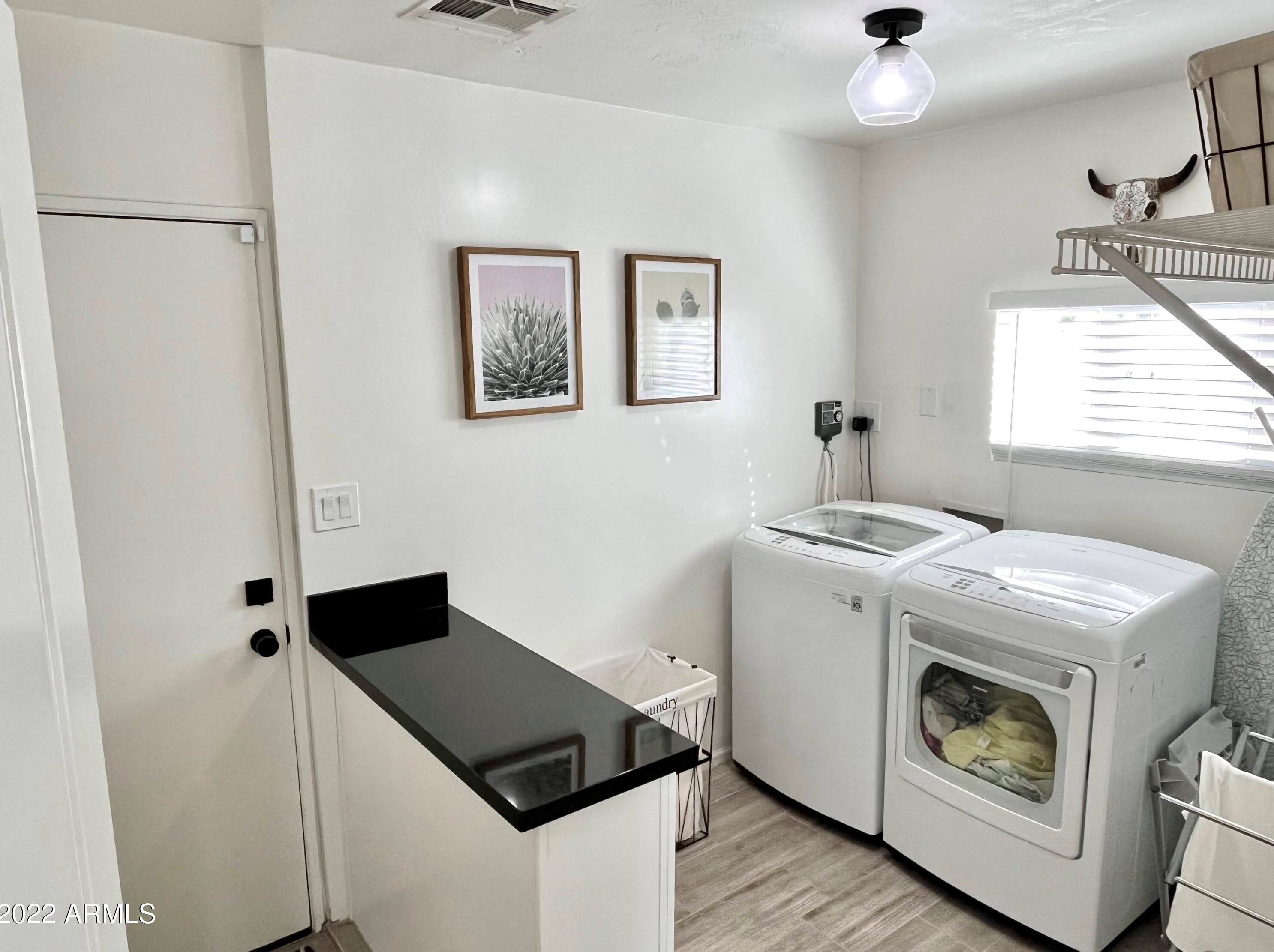 2509 Minnezona Ave, Phoenix AZ  85016-4953 exterior