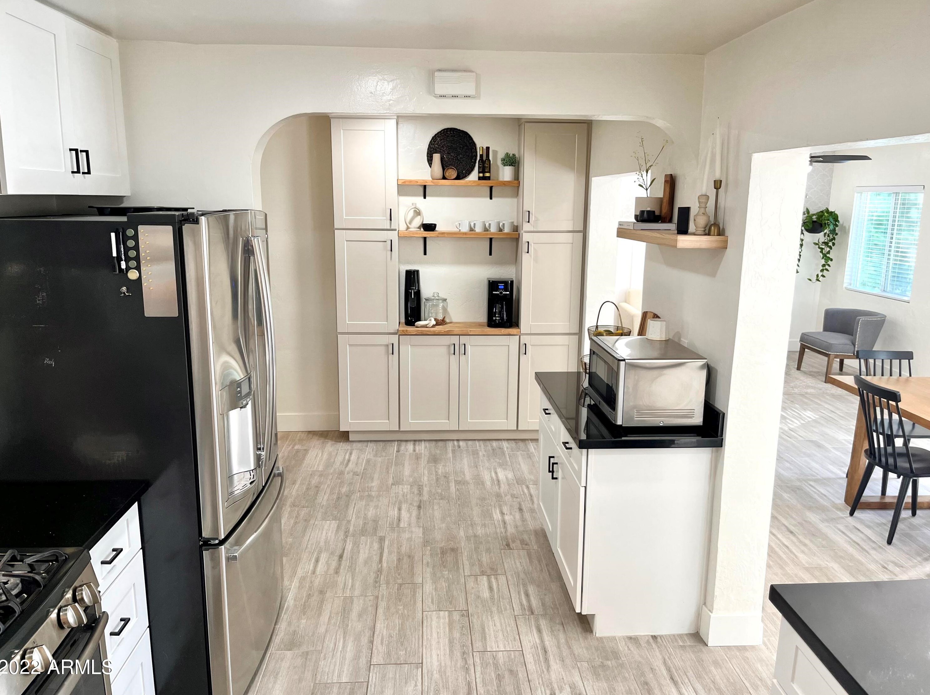2509 Minnezona Ave, Phoenix AZ  85016-4953 exterior