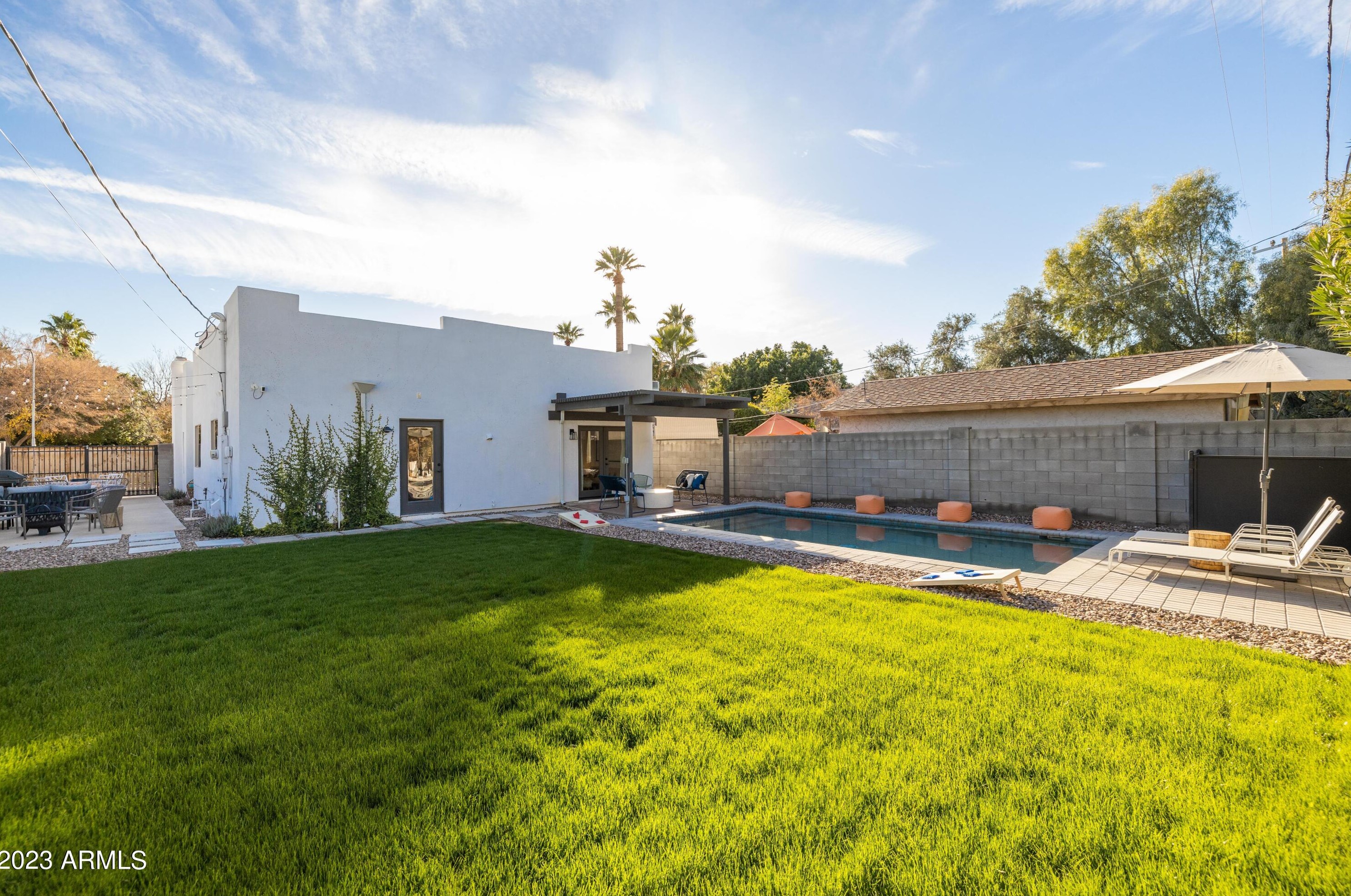 52 Lewis Ave, Phoenix AZ  85003-1037 exterior