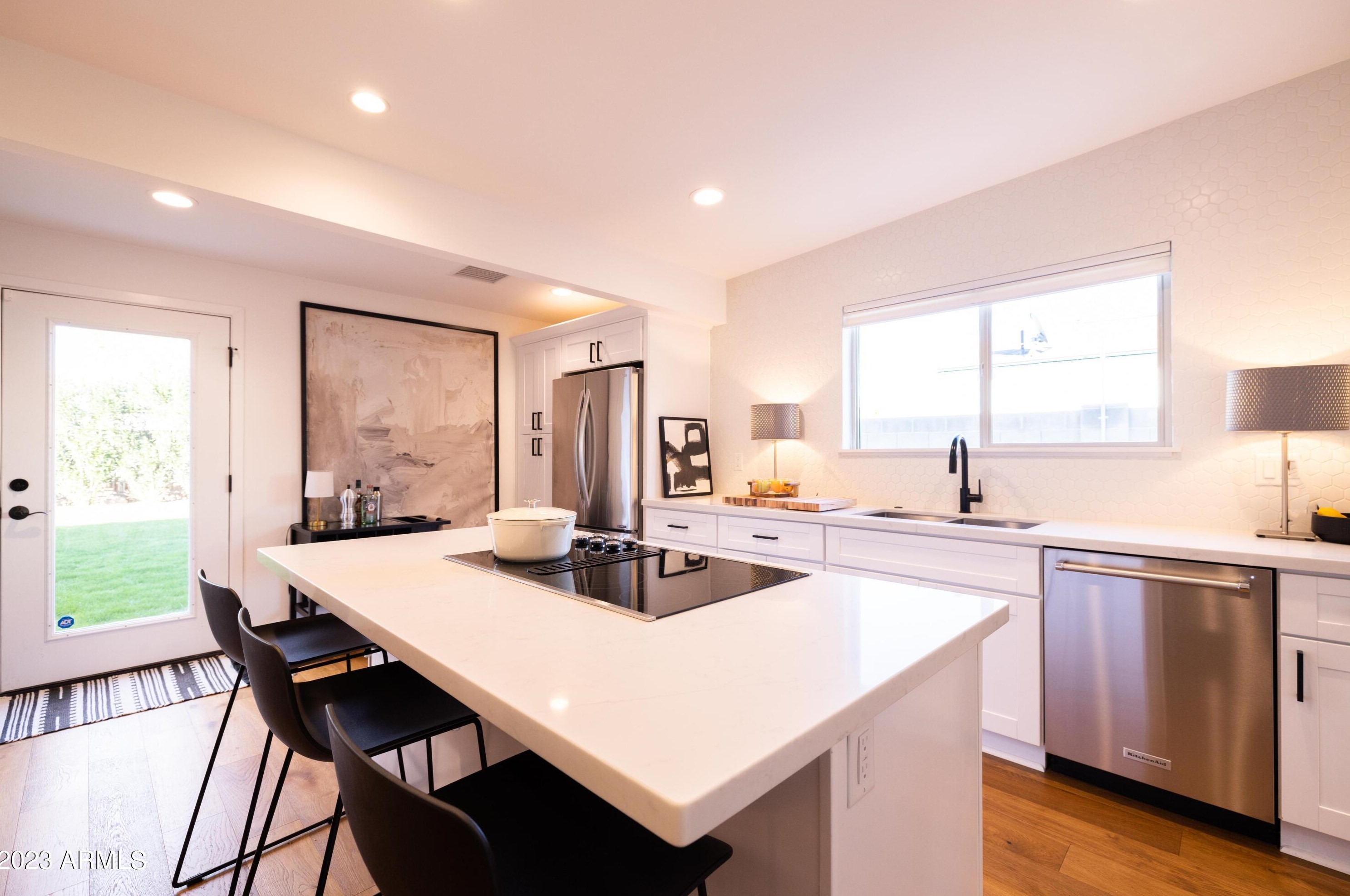 52 Lewis Ave, Phoenix AZ  85003-1037 exterior