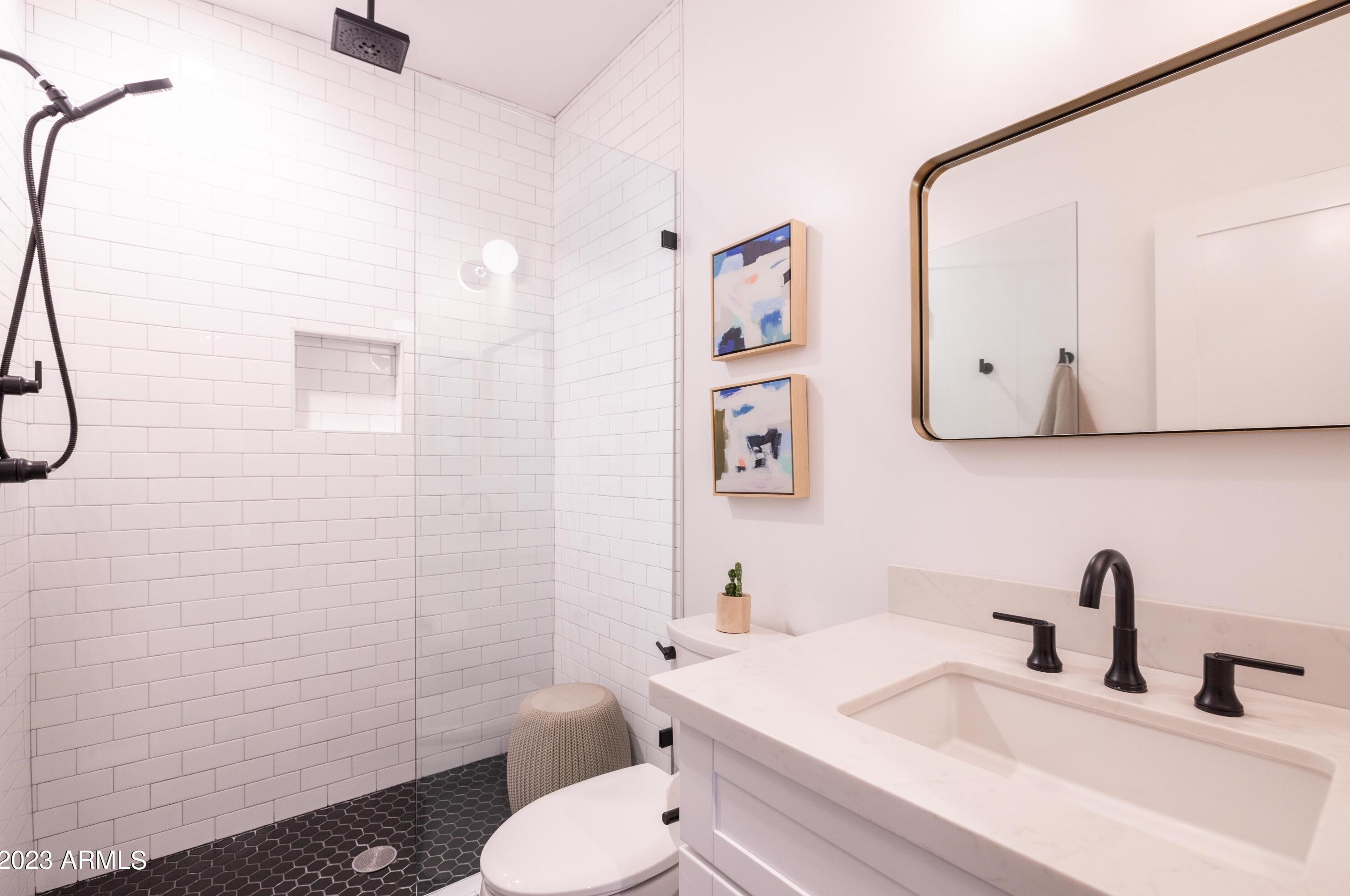 52 Lewis Ave, Phoenix AZ  85003-1037 exterior