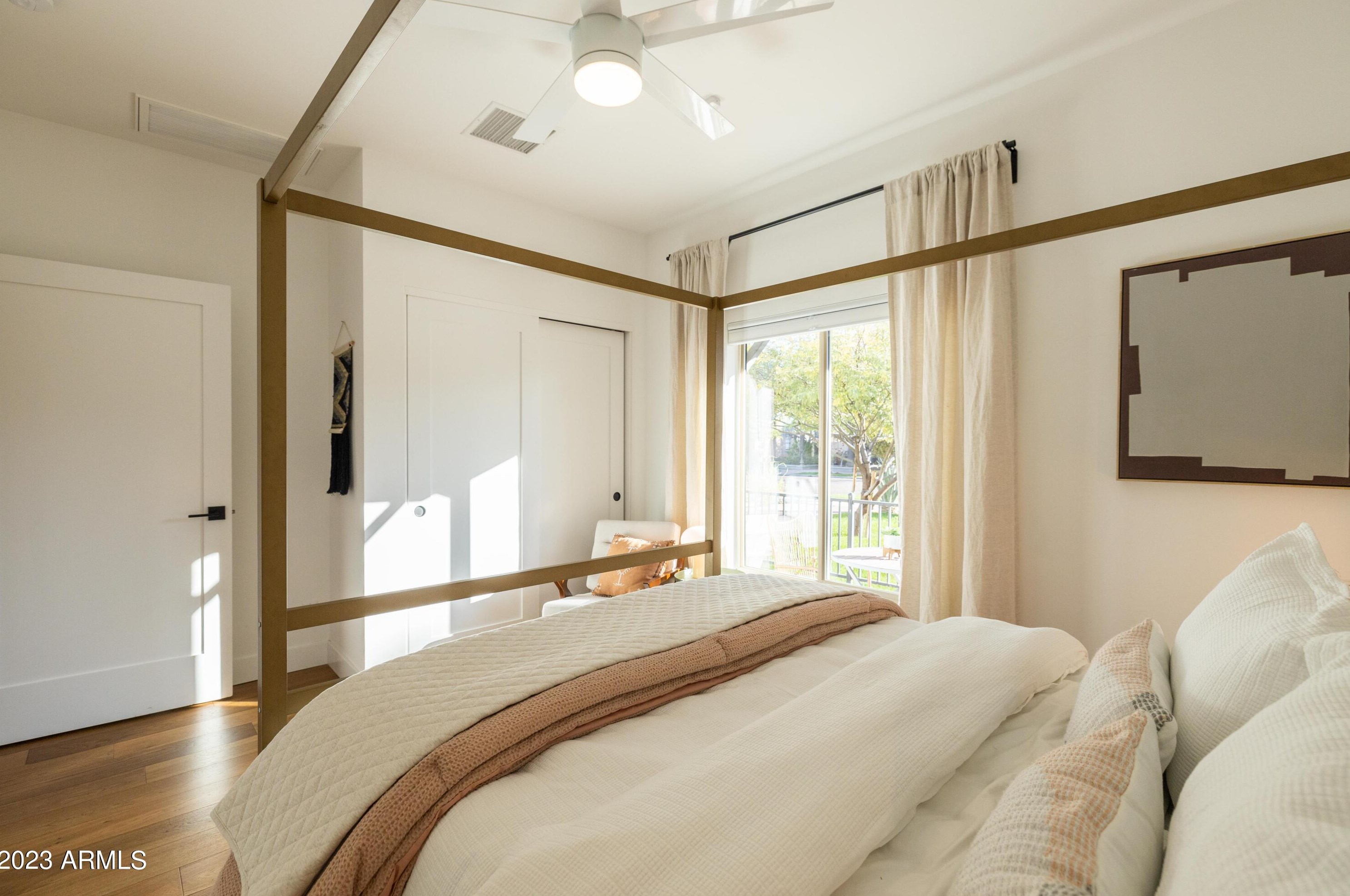 52 Lewis Ave, Phoenix AZ  85003-1037 exterior