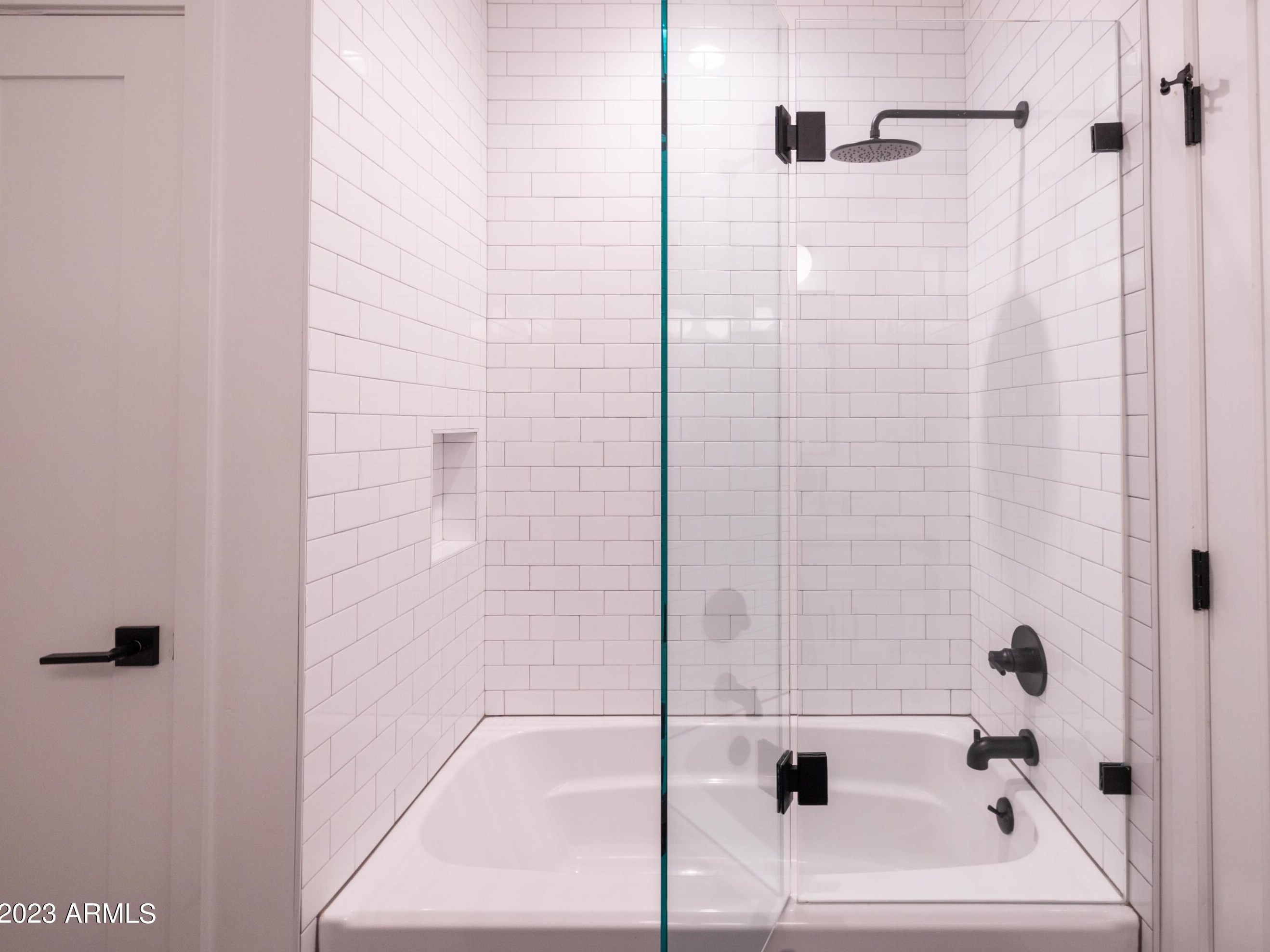 52 Lewis Ave, Phoenix AZ  85003-1037 exterior