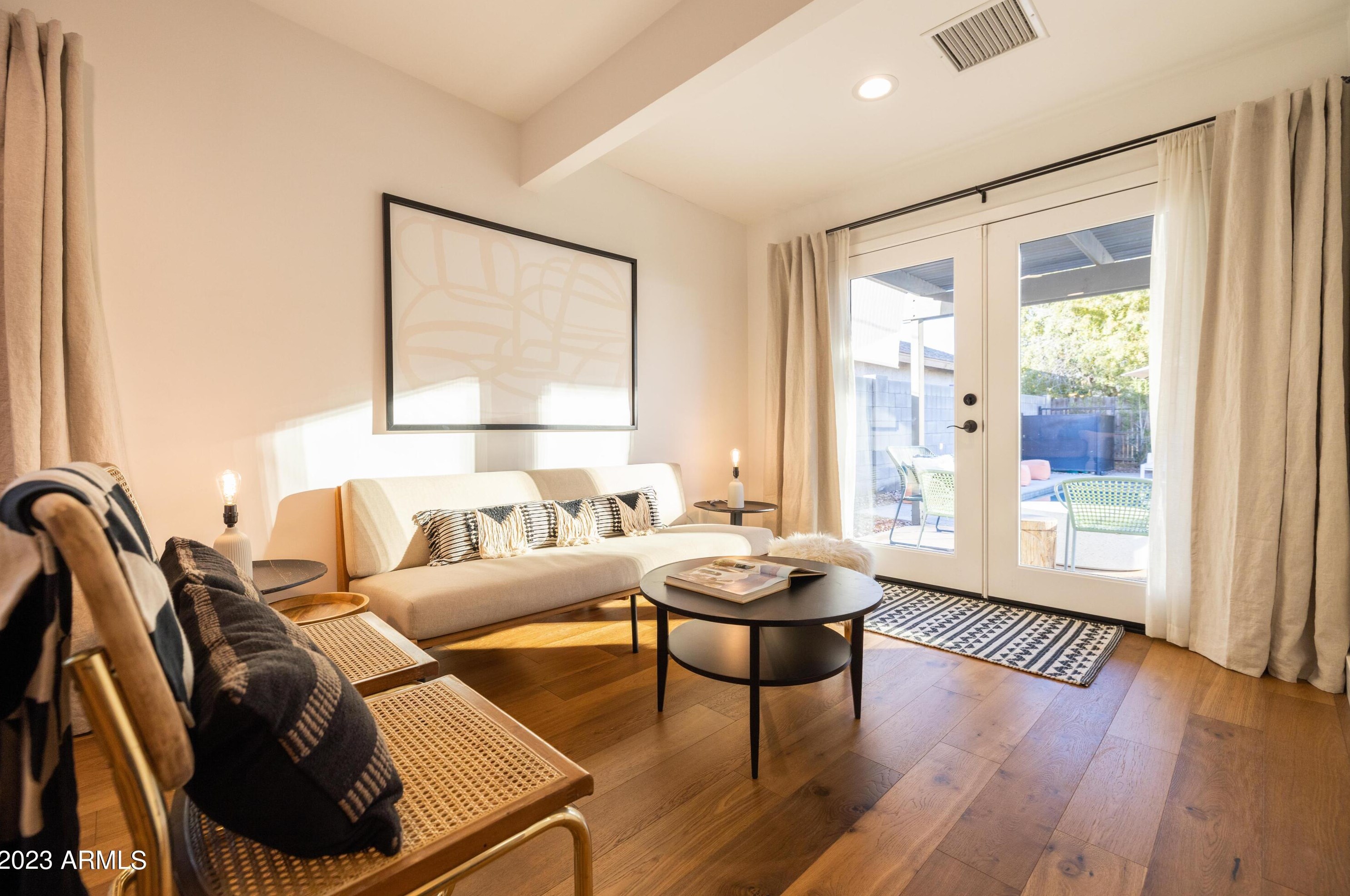 52 Lewis Ave, Phoenix AZ  85003-1037 exterior