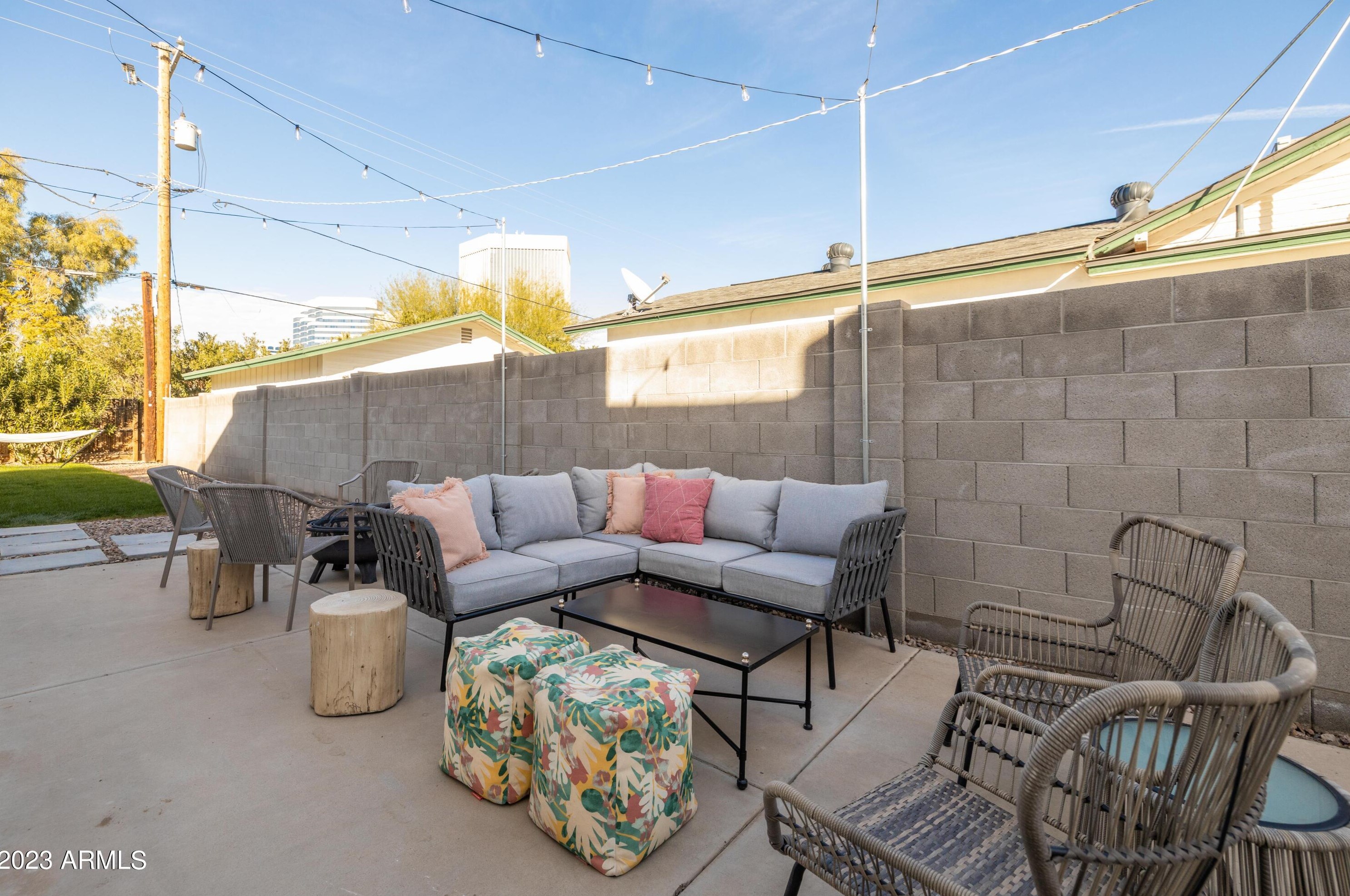 52 Lewis Ave, Phoenix AZ  85003-1037 exterior