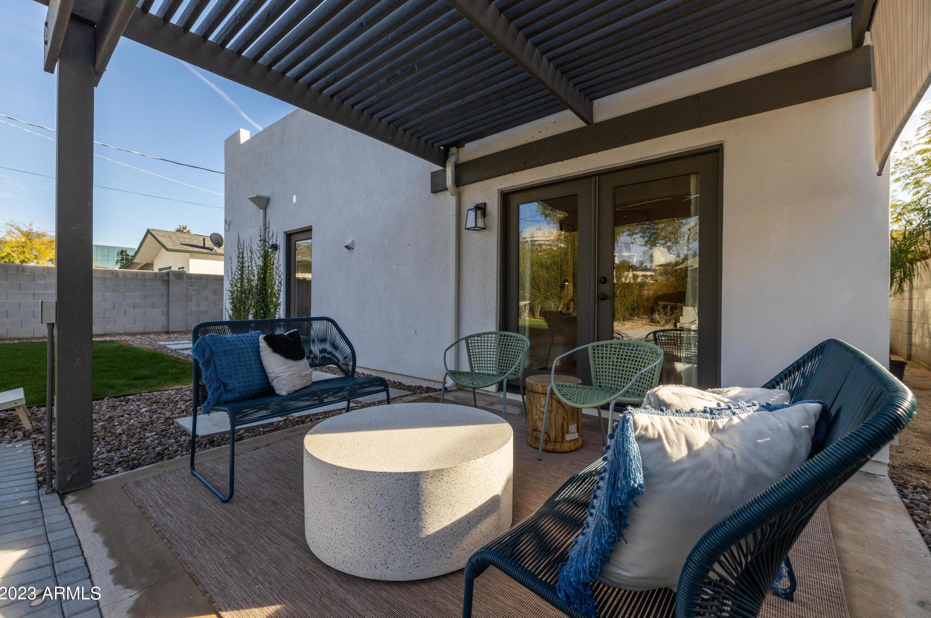 52 Lewis Ave, Phoenix AZ  85003-1037 exterior