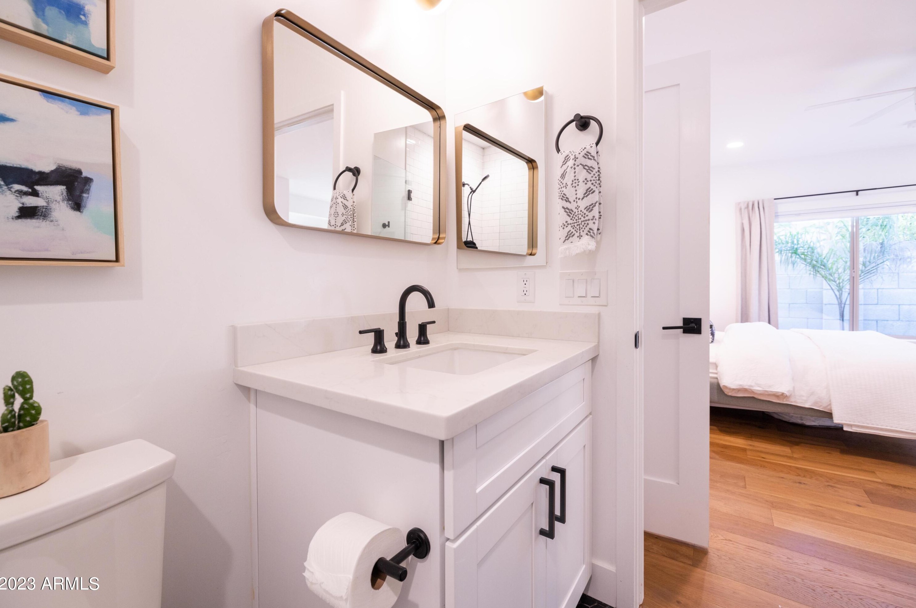 52 Lewis Ave, Phoenix AZ  85003-1037 exterior