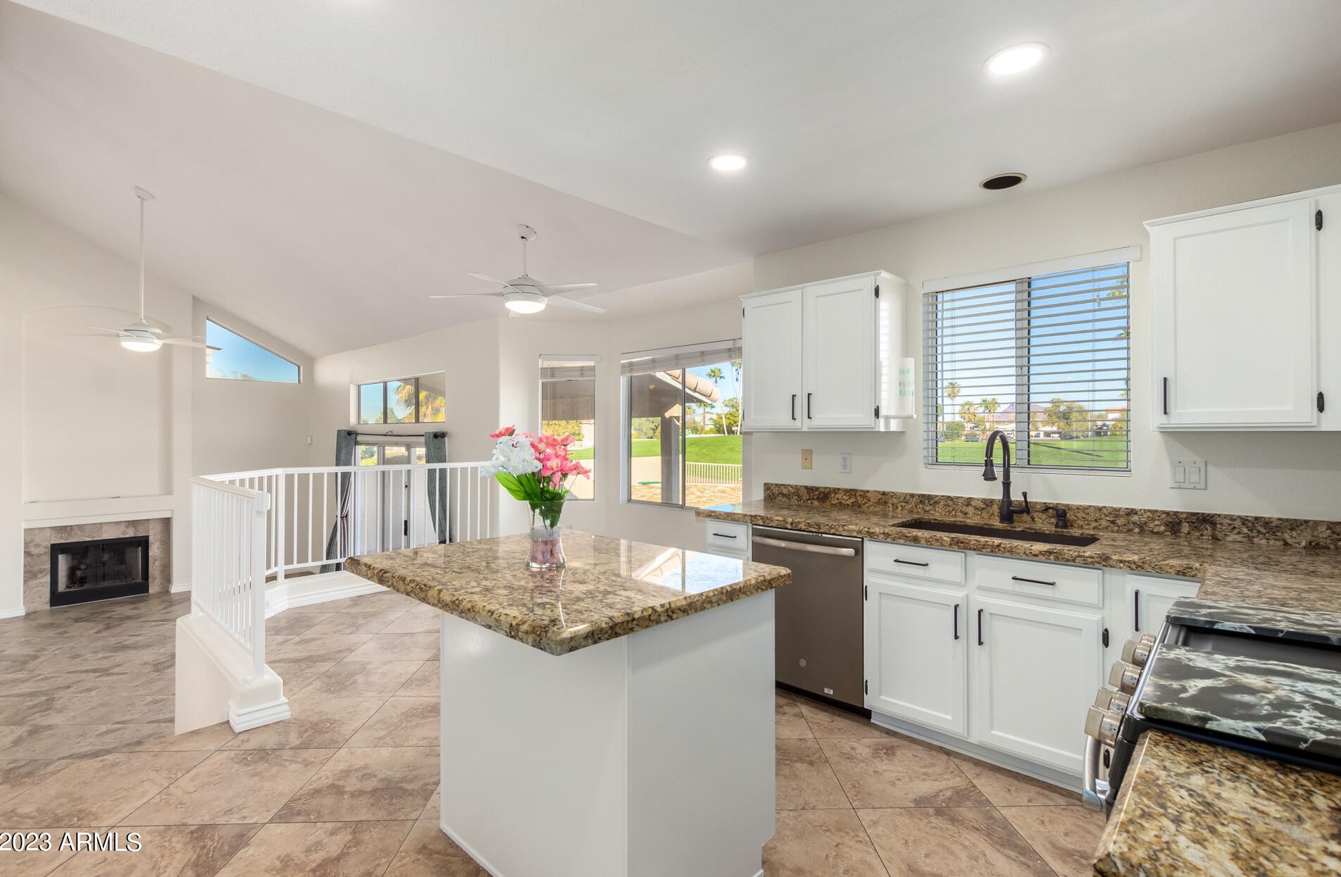 6638 E Melrose St, Mesa, AZ 85215