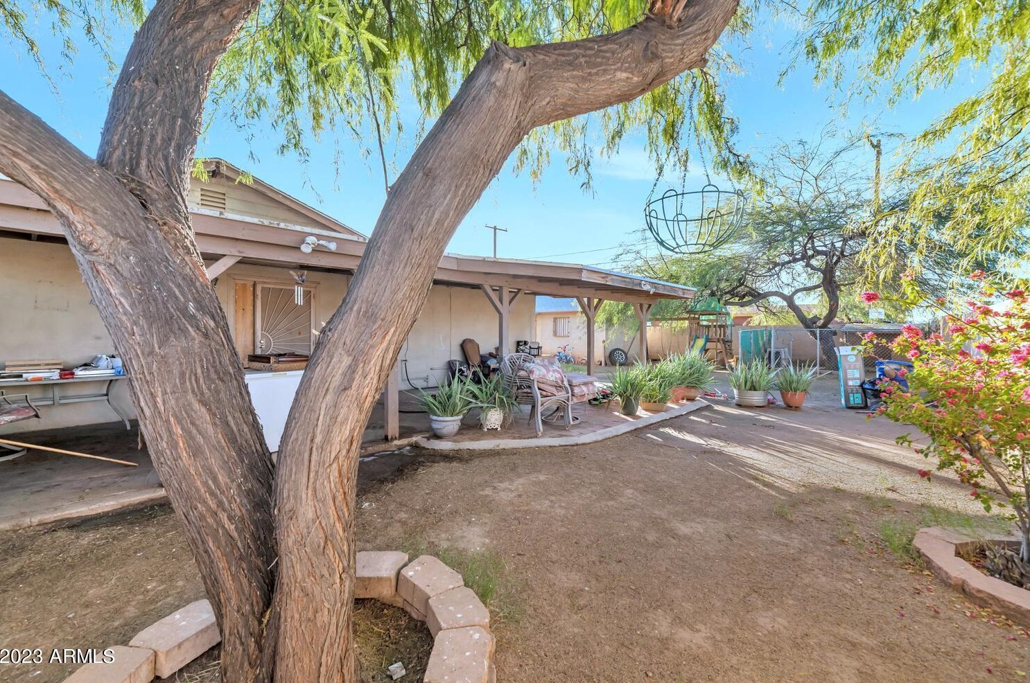 2841 Turney Ave, Phoenix AZ 85016-5849 exterior