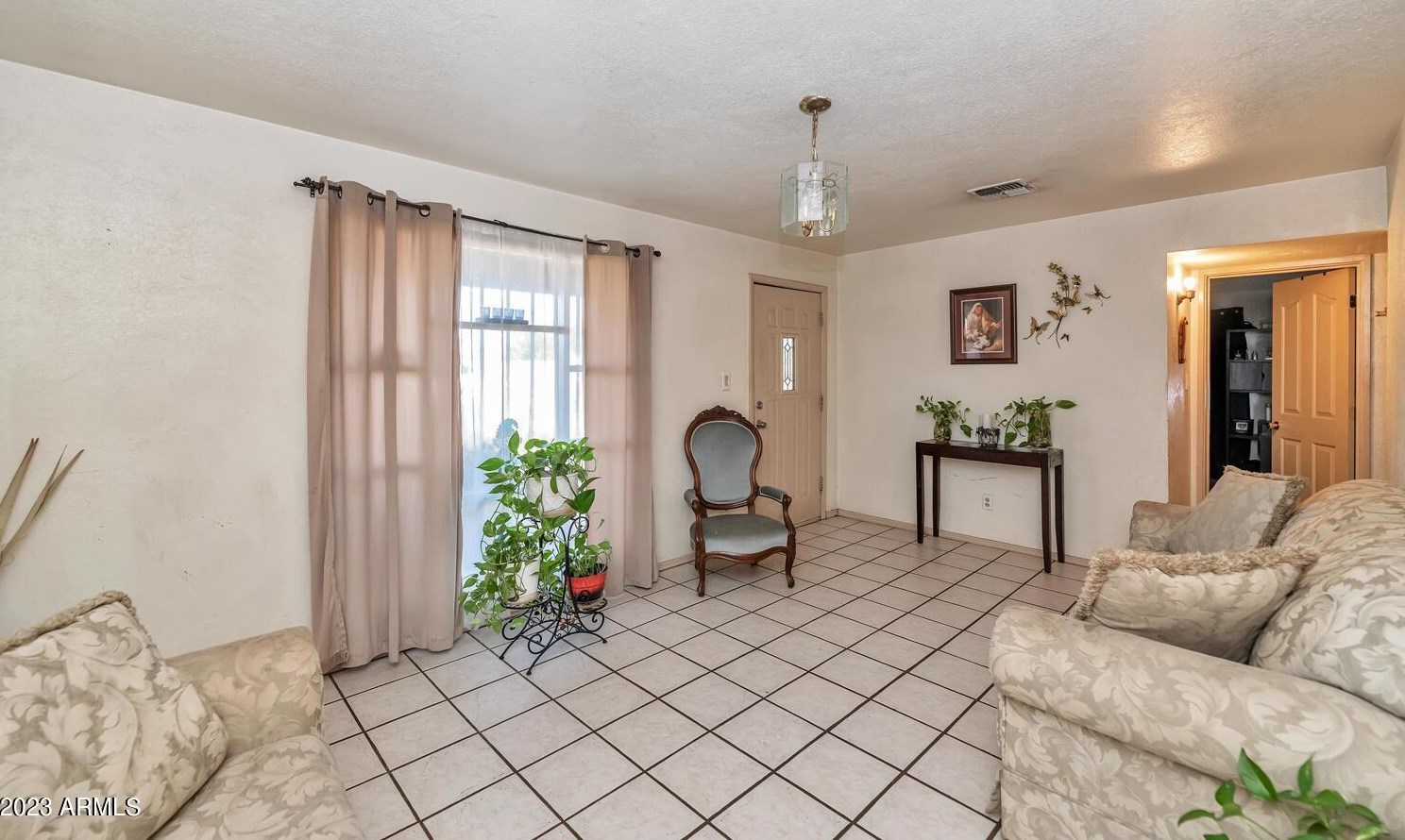 2841 Turney Ave, Phoenix, AZ 85016-5849