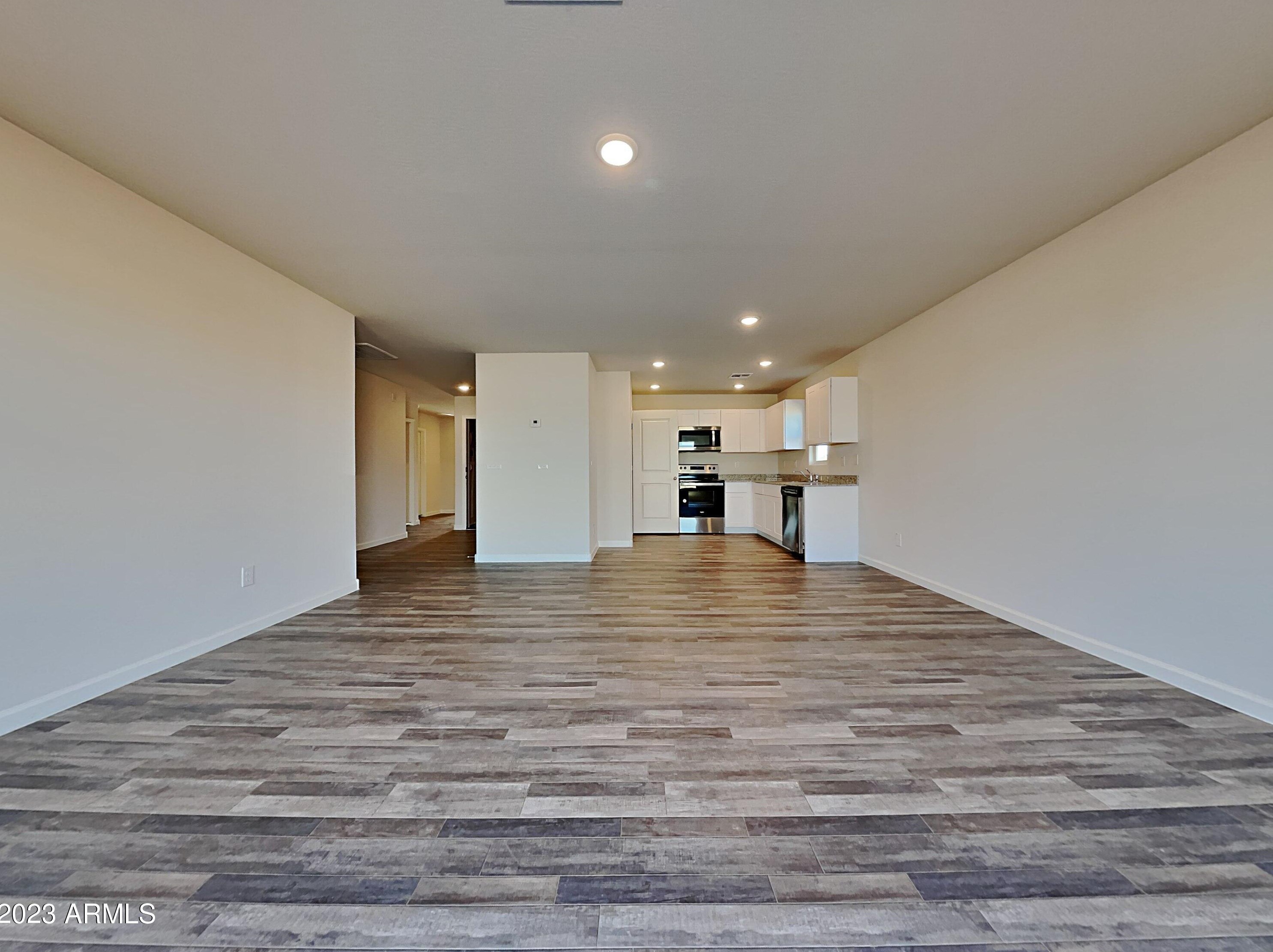 9994 W Sunbird Dr, Arizona City, AZ 85123