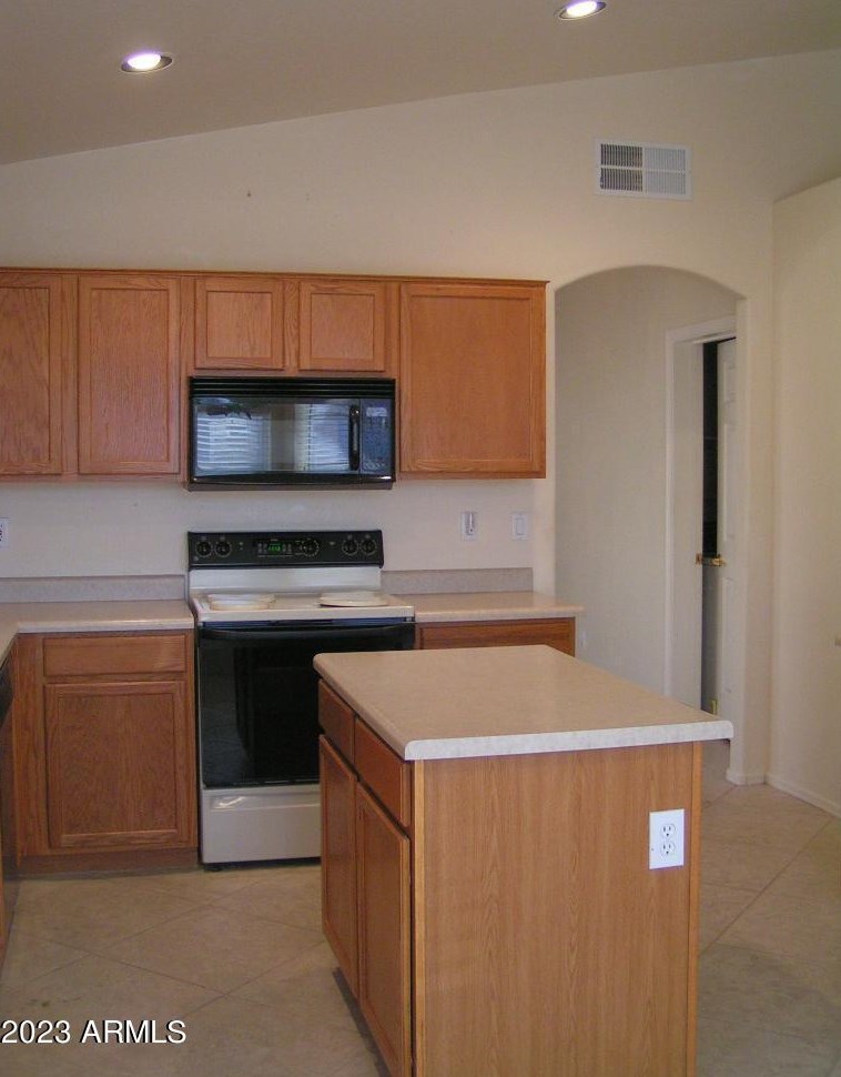 13182 Cypress St, Goodyear AZ  85395-2193 exterior