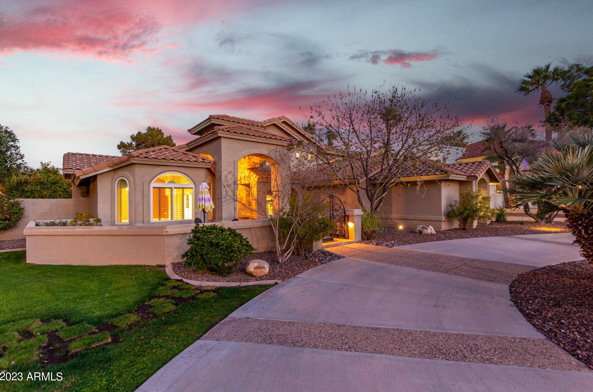11809 Tuzigoot Ct, Phoenix, AZ 85044-3446