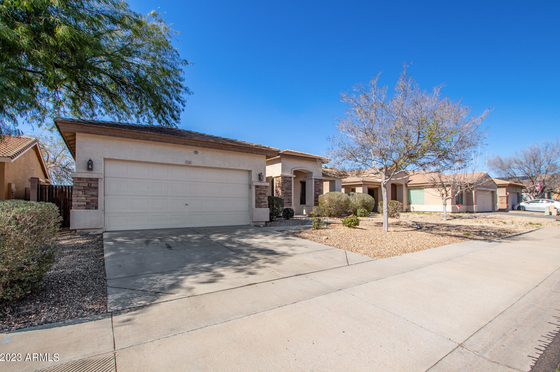 1710 159th Ave, Goodyear AZ  85338-3310 exterior