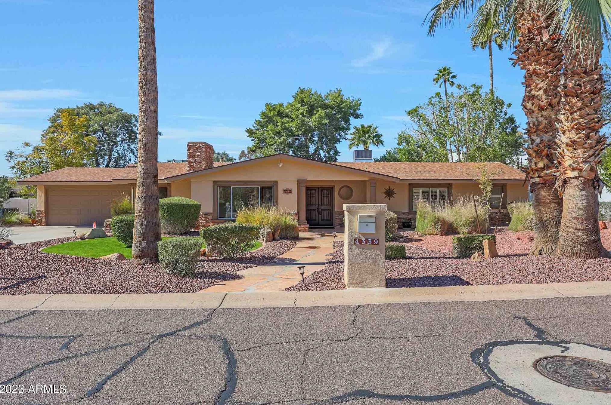 4339 Palo Verde Dr, Phoenix, AZ 85018-1127