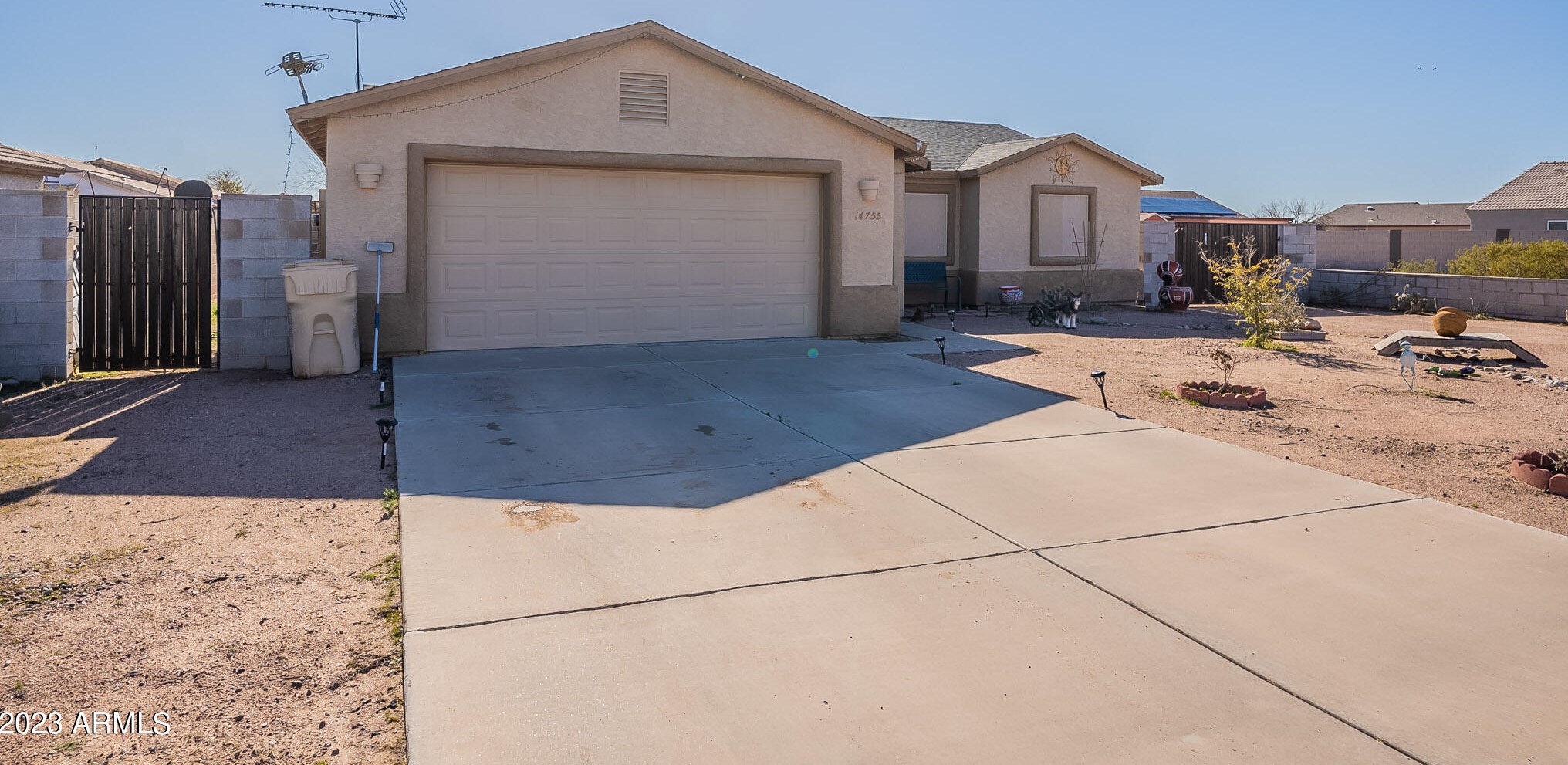 14755 Charco Rd, Arizona City, AZ